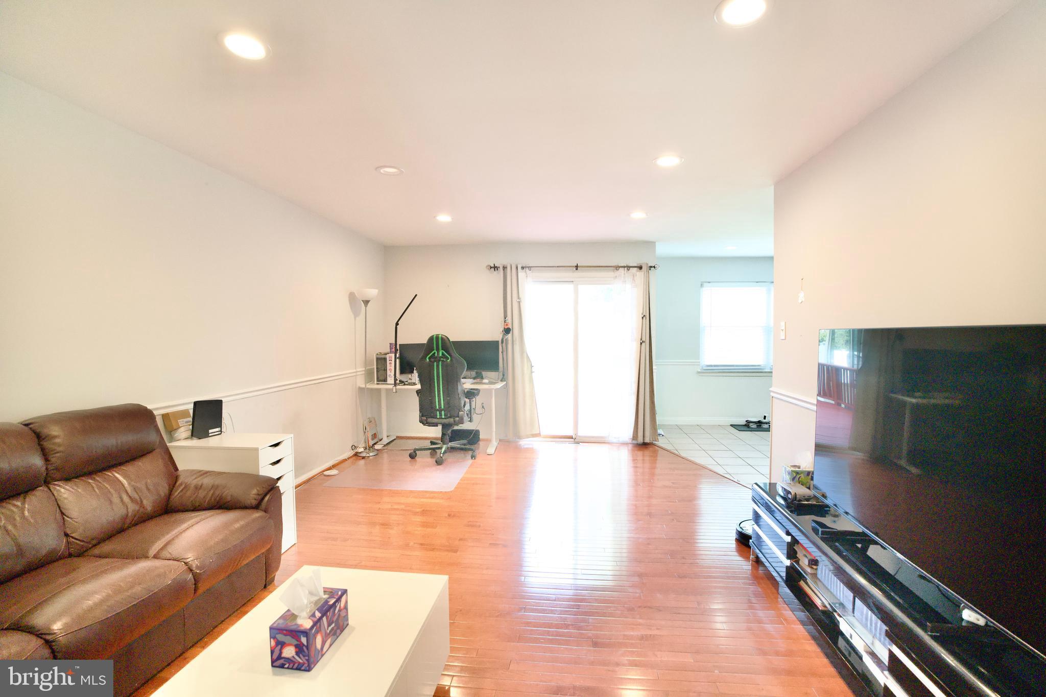 ORCHARD COURTS - Residential