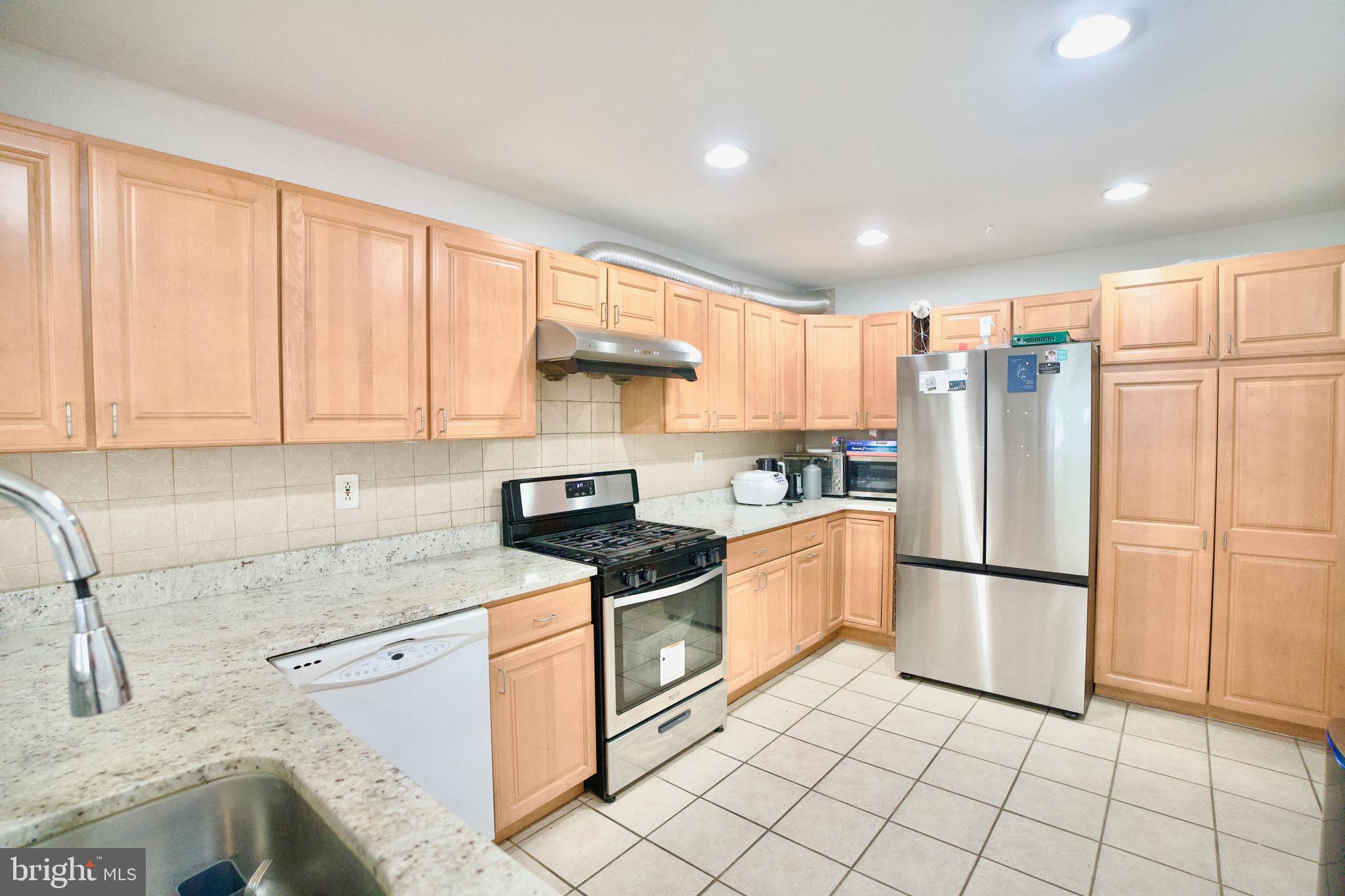 ORCHARD COURTS - Residential