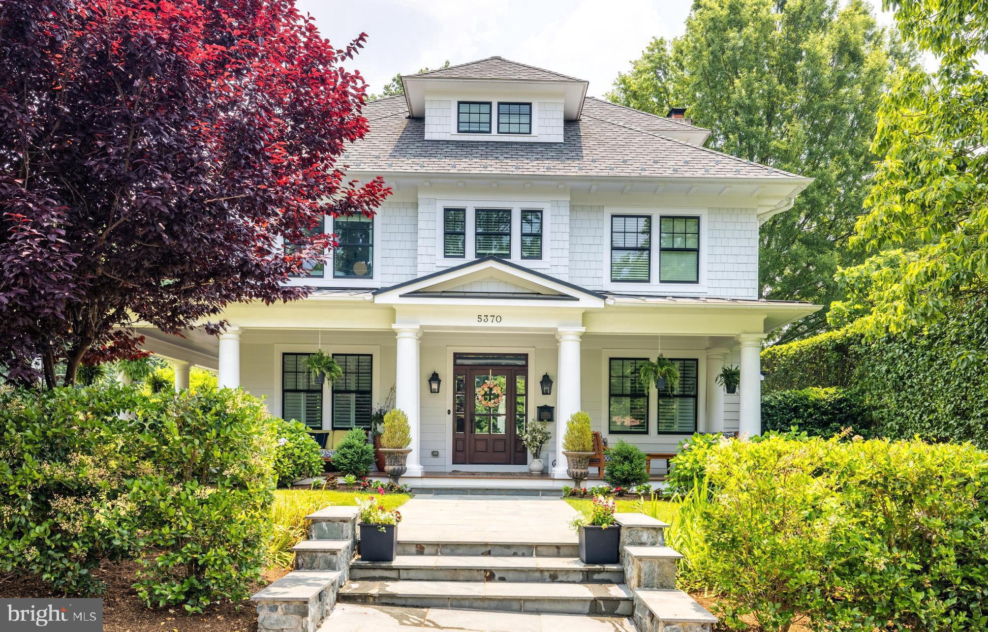 WILLIAMSBURG VILLAGE - Residential
