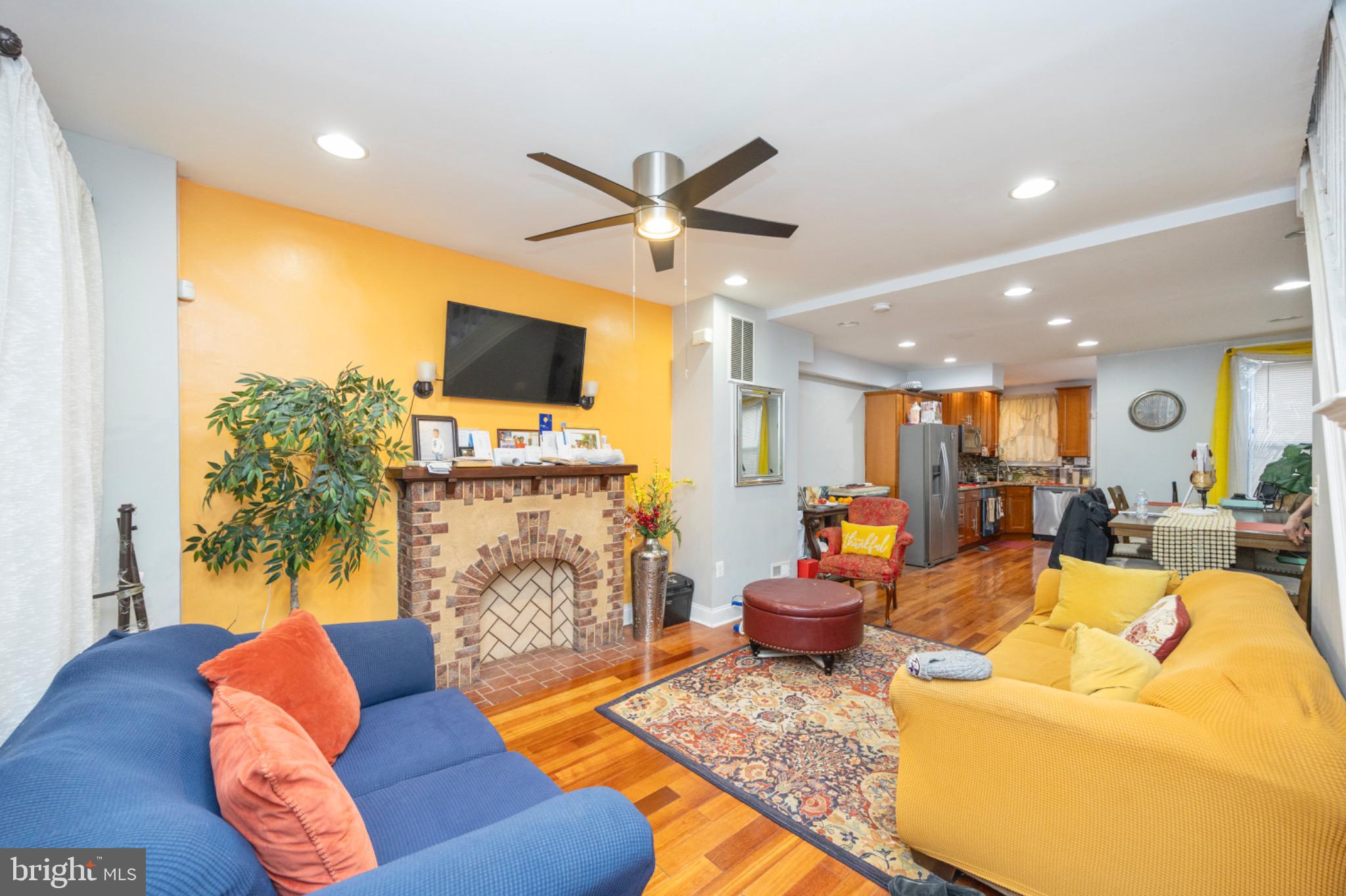 CARROLL-SOUTH HILTON - Residential
