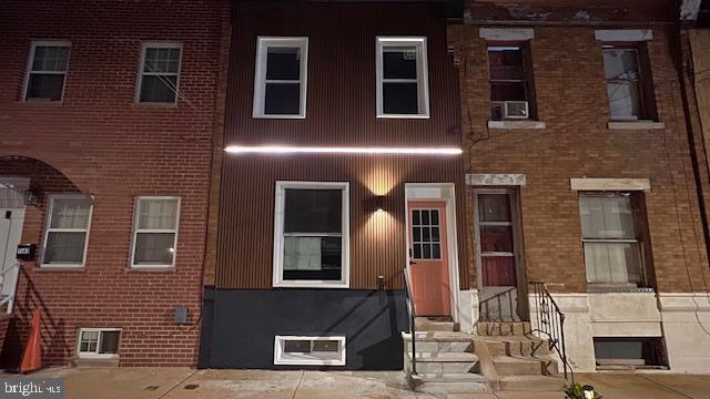 PHILADELPHIA - Residential