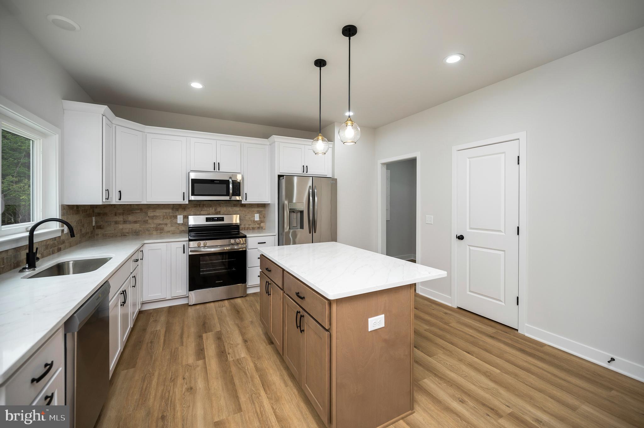 ADJ PURKS - Residential
