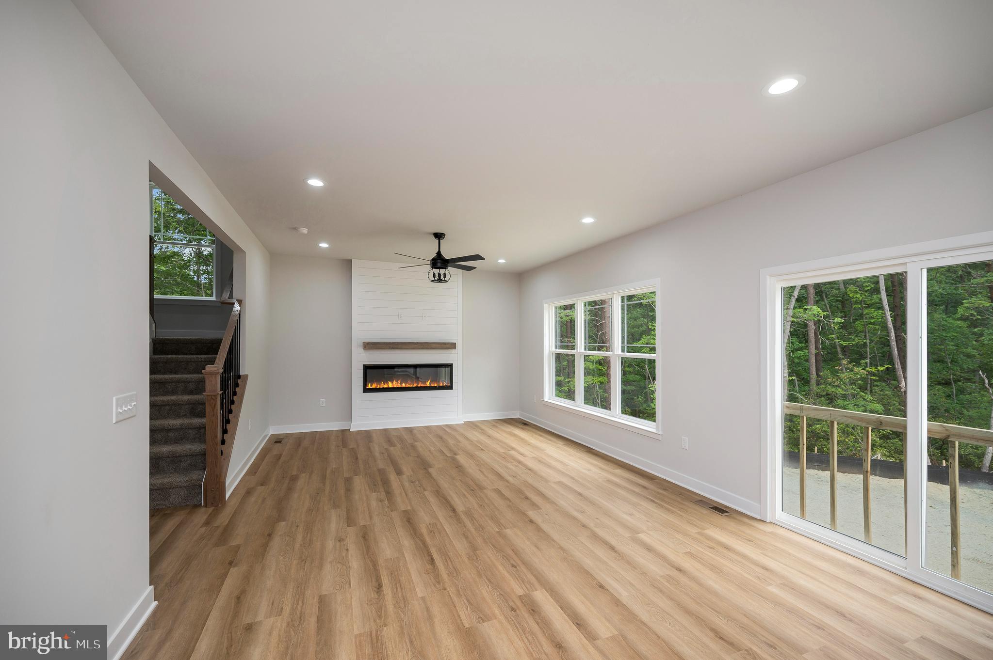 ADJ PURKS - Residential