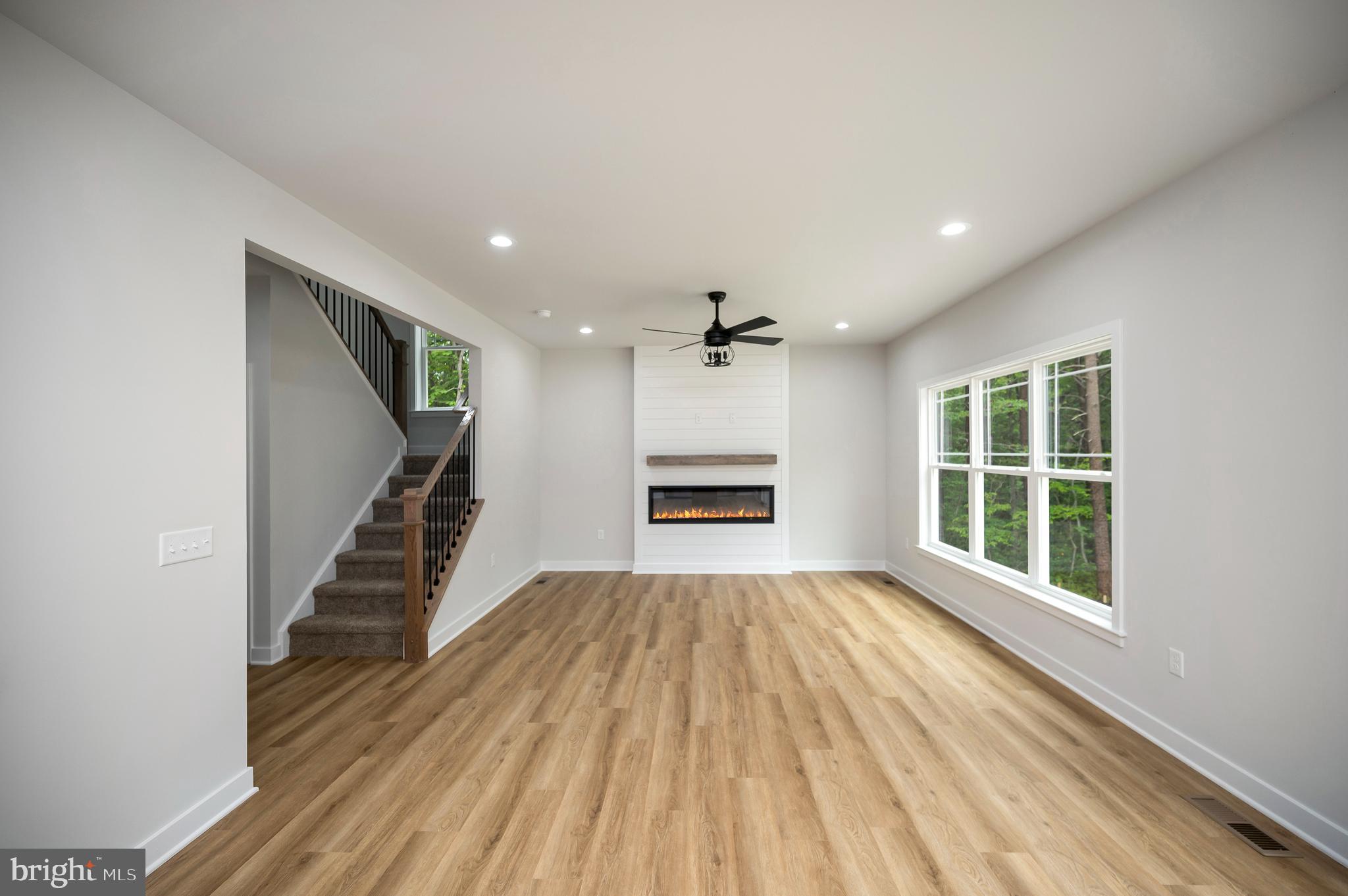 ADJ PURKS - Residential