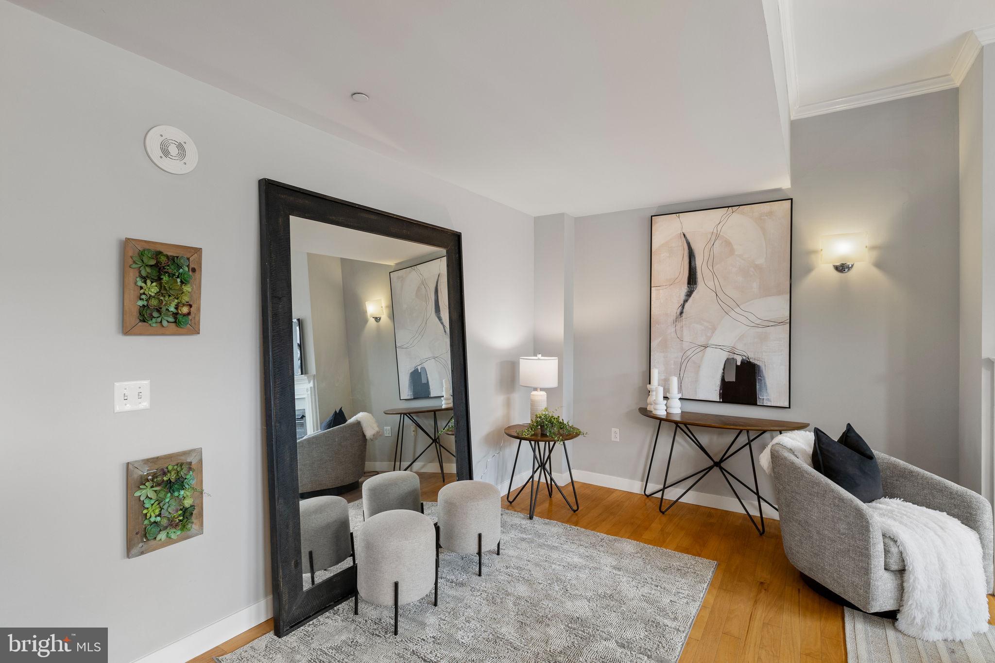 ART MUSEUM AREA - Residential