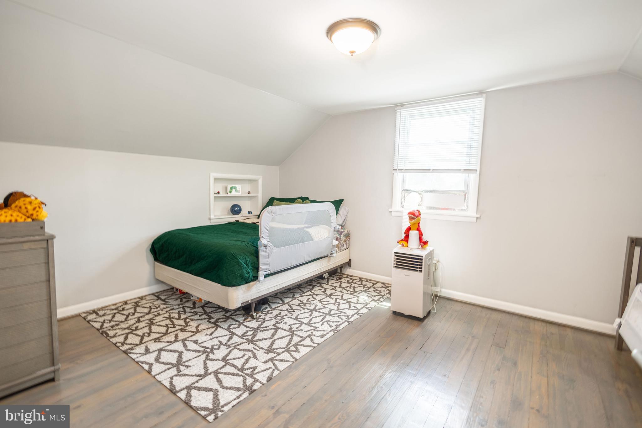 WOODLAWN PARK - Residential