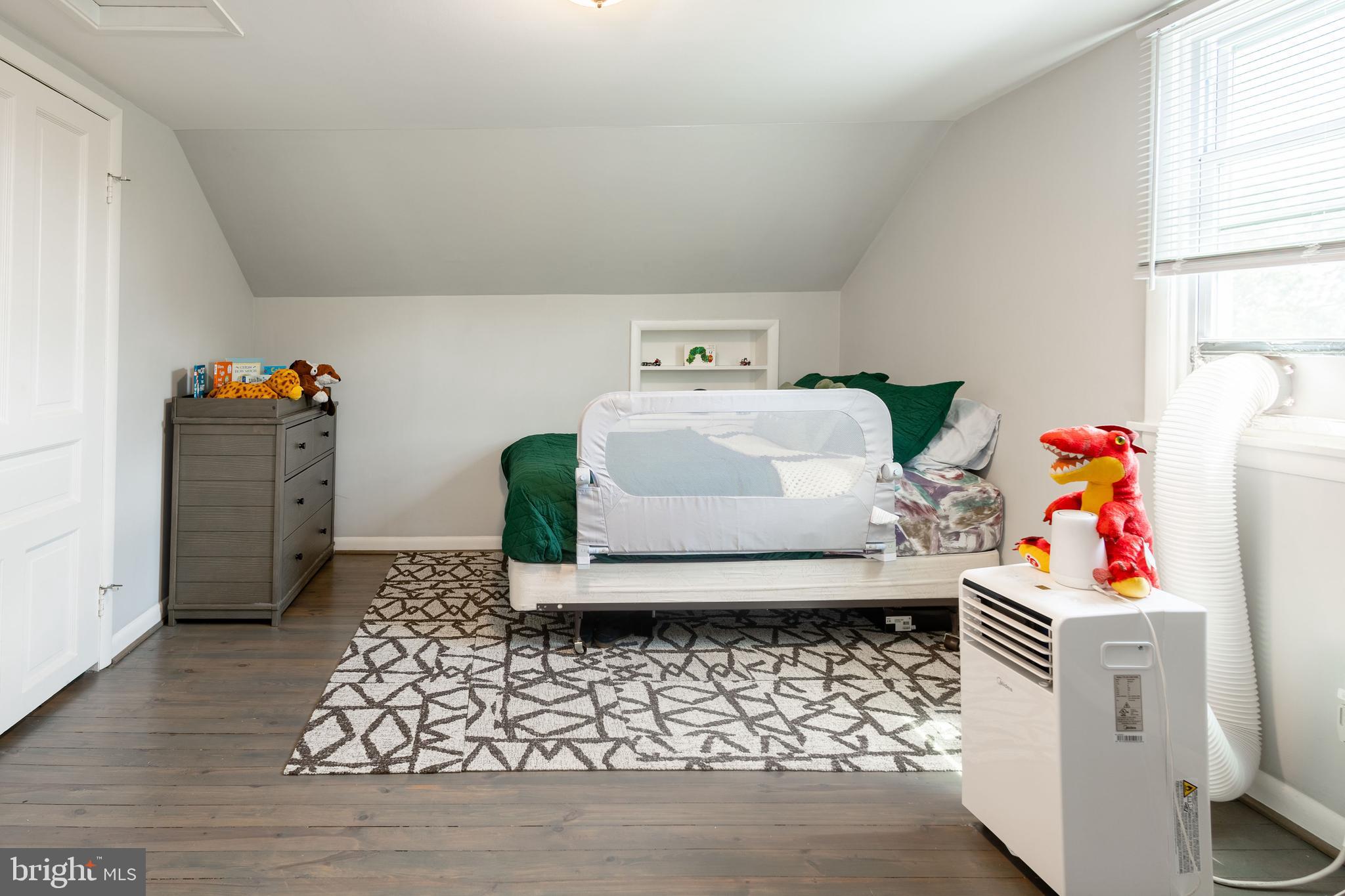 WOODLAWN PARK - Residential