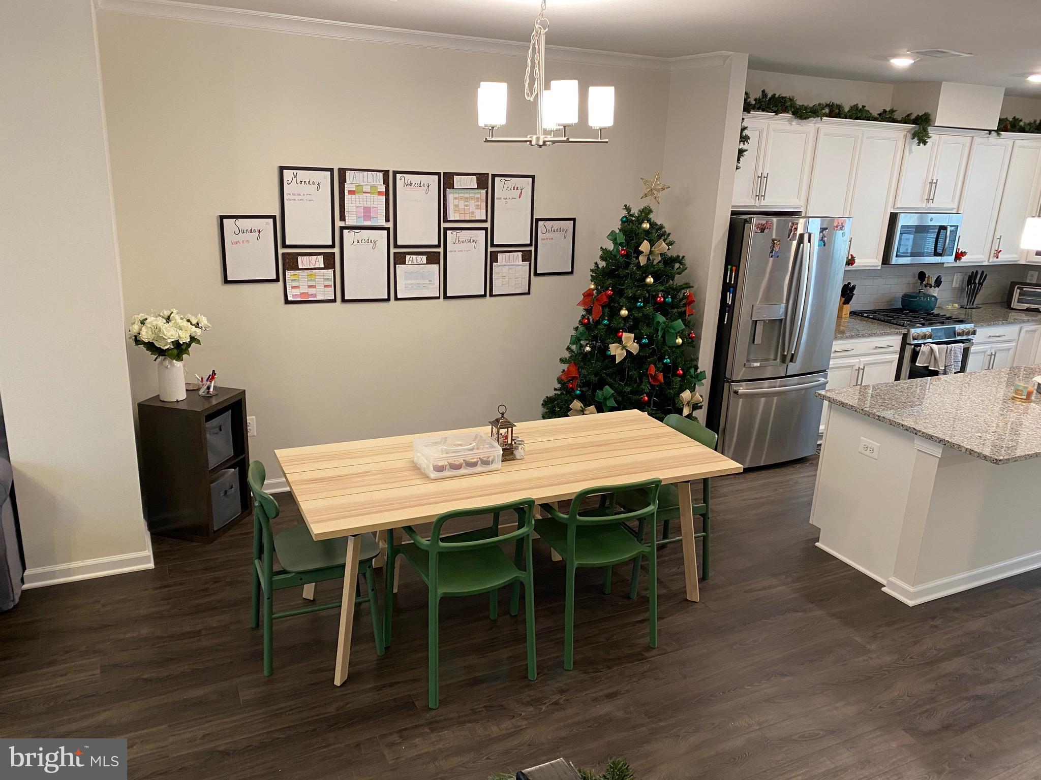METROPOLITAN AT COLLEGE PARK - Residential