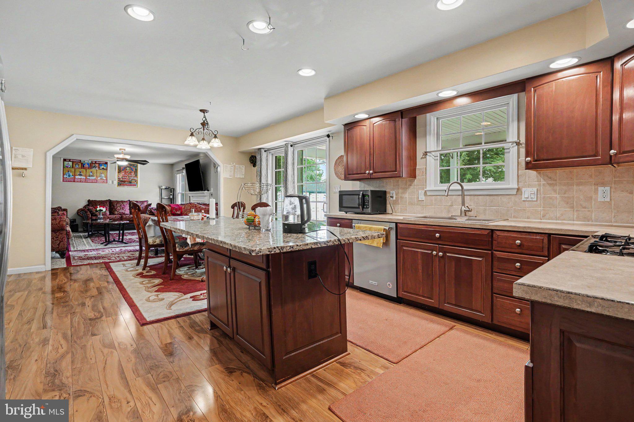 AUTUMN RIDGE - Residential