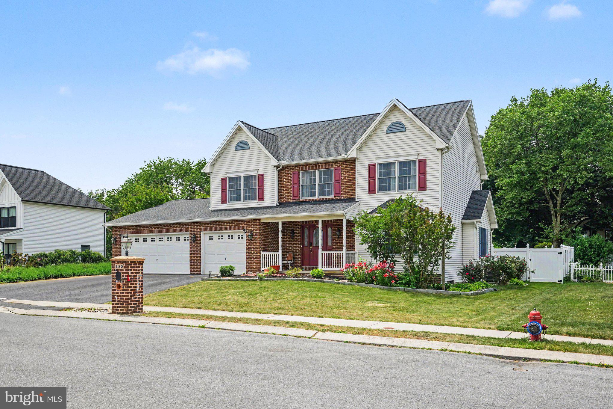 AUTUMN RIDGE - Residential