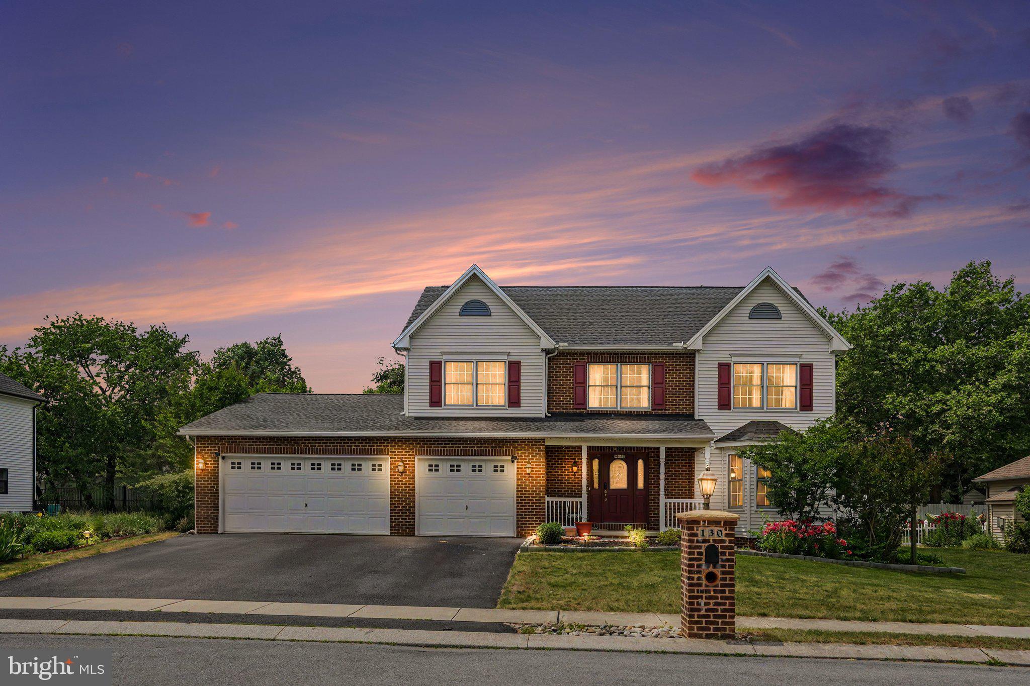 AUTUMN RIDGE - Residential