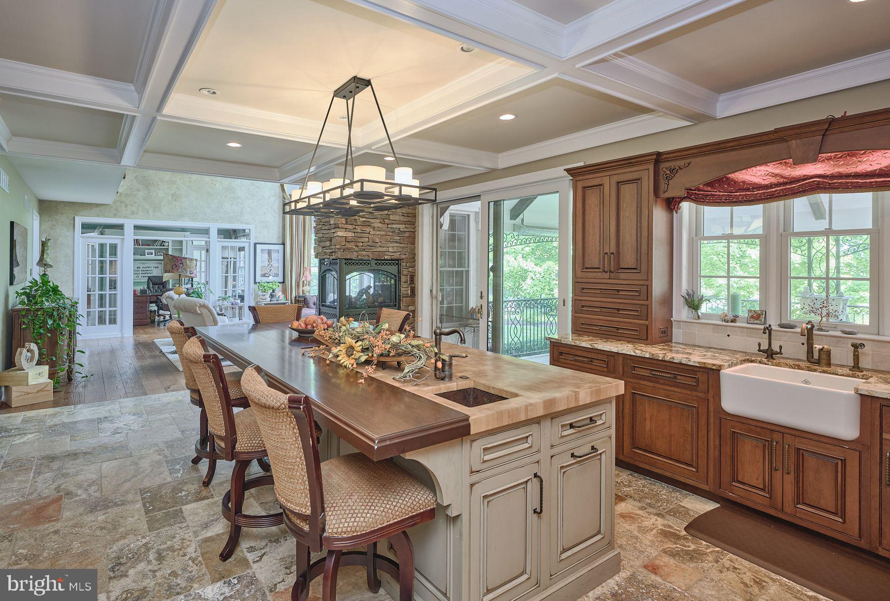 COUNTRY RIDGE - Residential