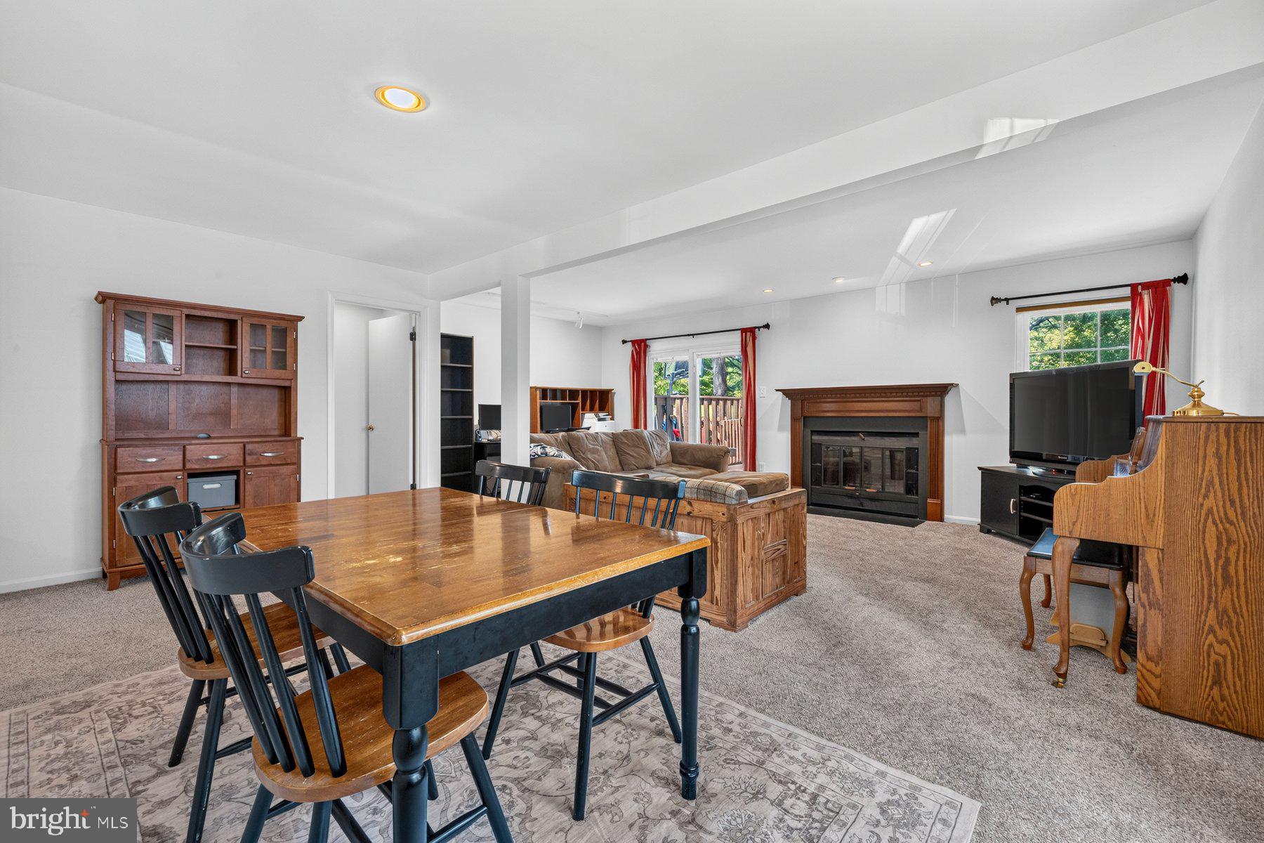 DORSEY SEARCH - Residential