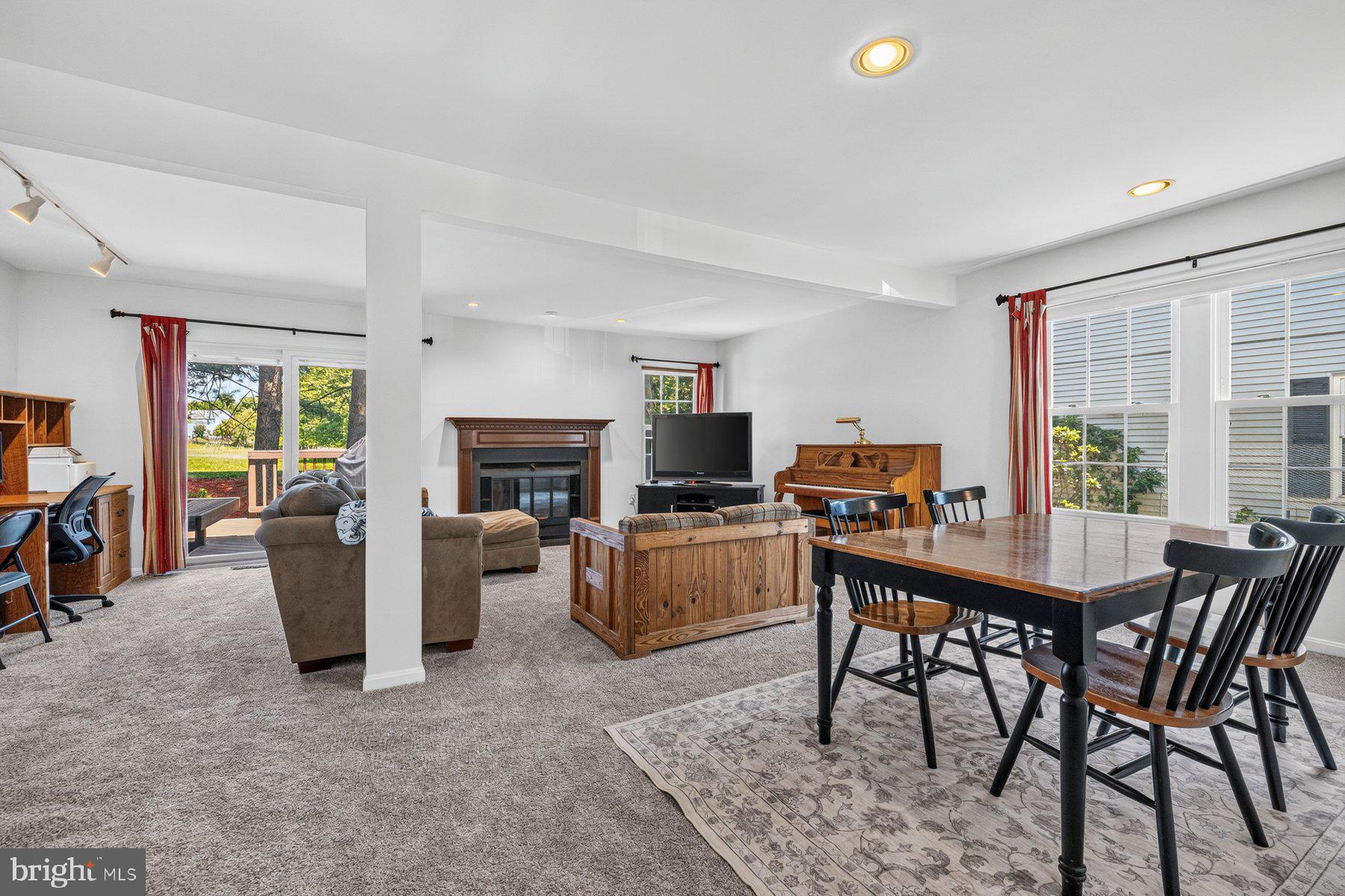 DORSEY SEARCH - Residential