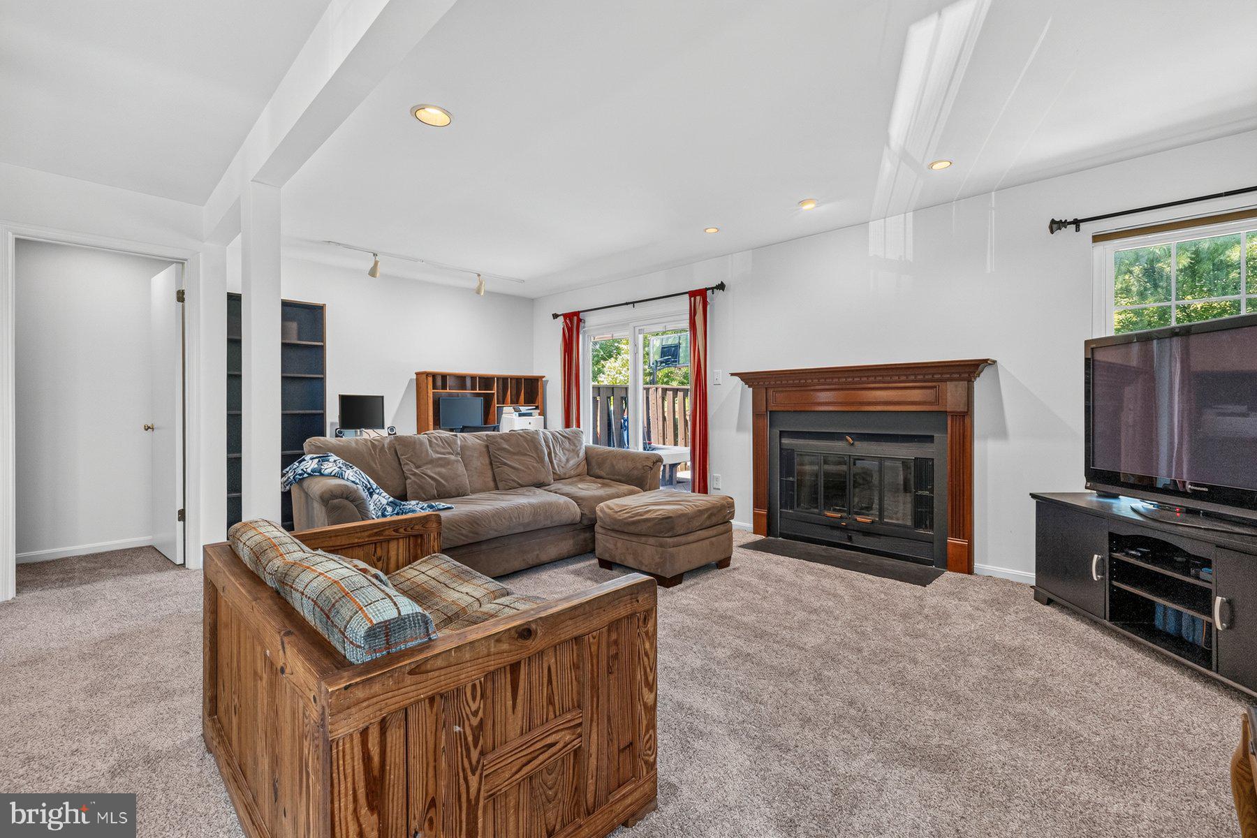 DORSEY SEARCH - Residential