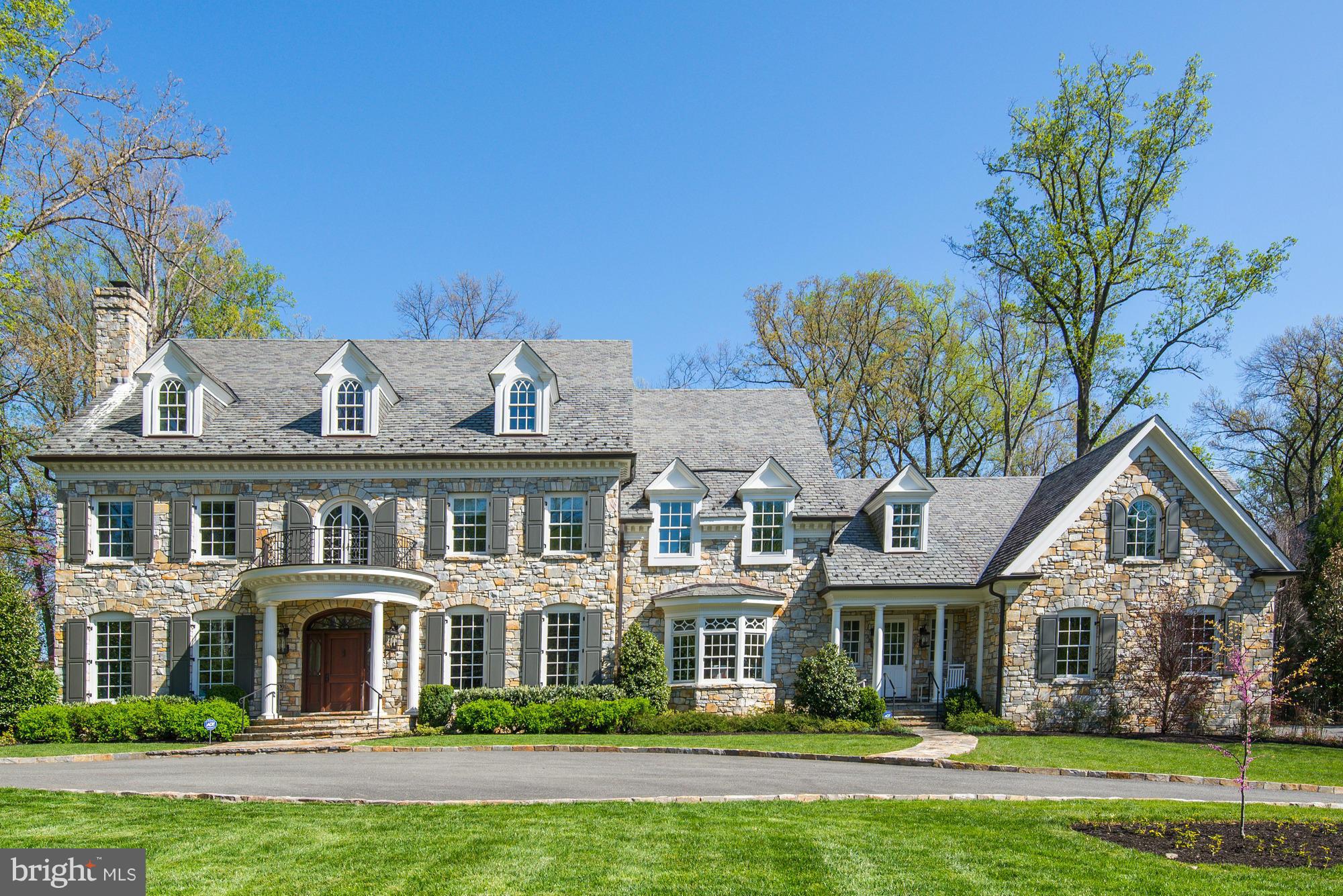 BRADLEY HILLS GROVE - Residential