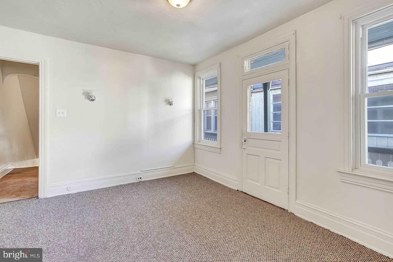 THE AVENUES - Residential