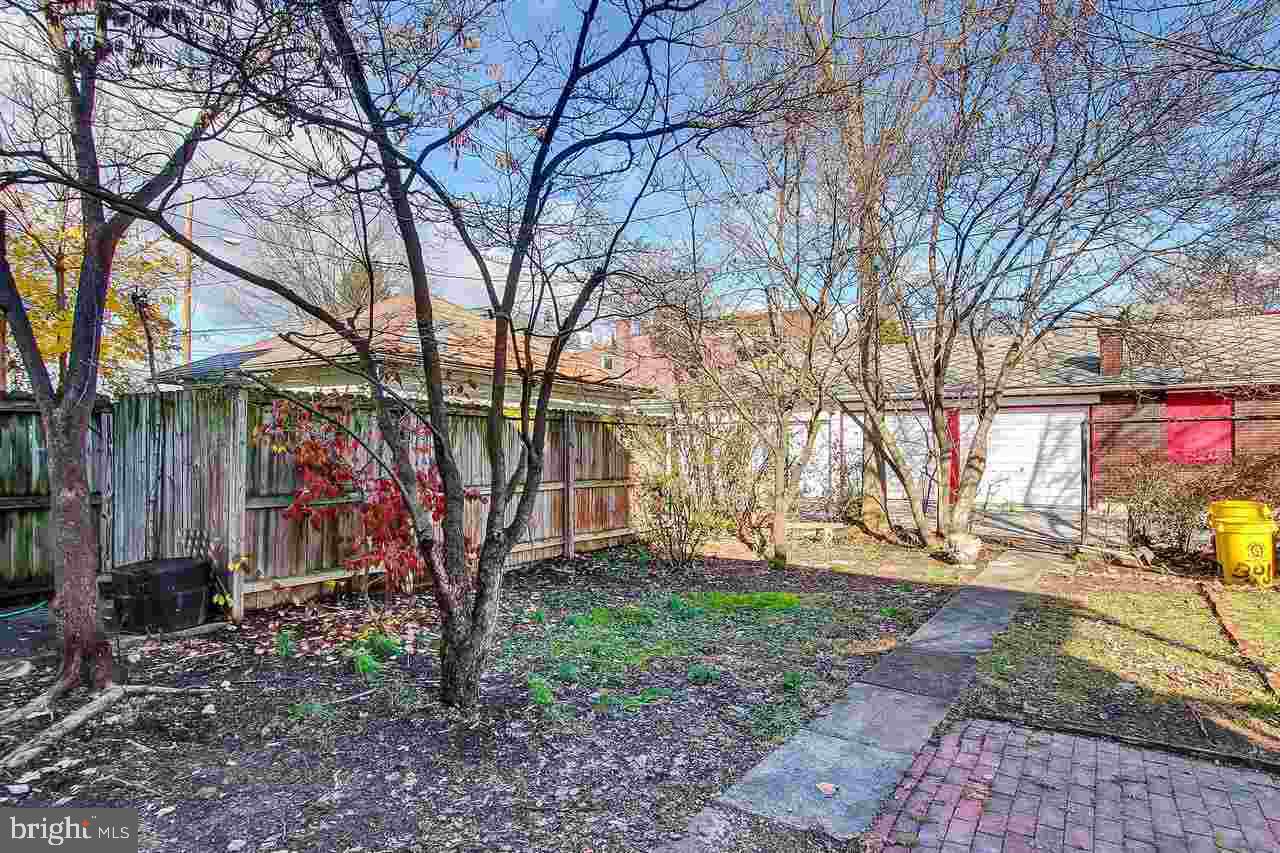 THE AVENUES - Residential