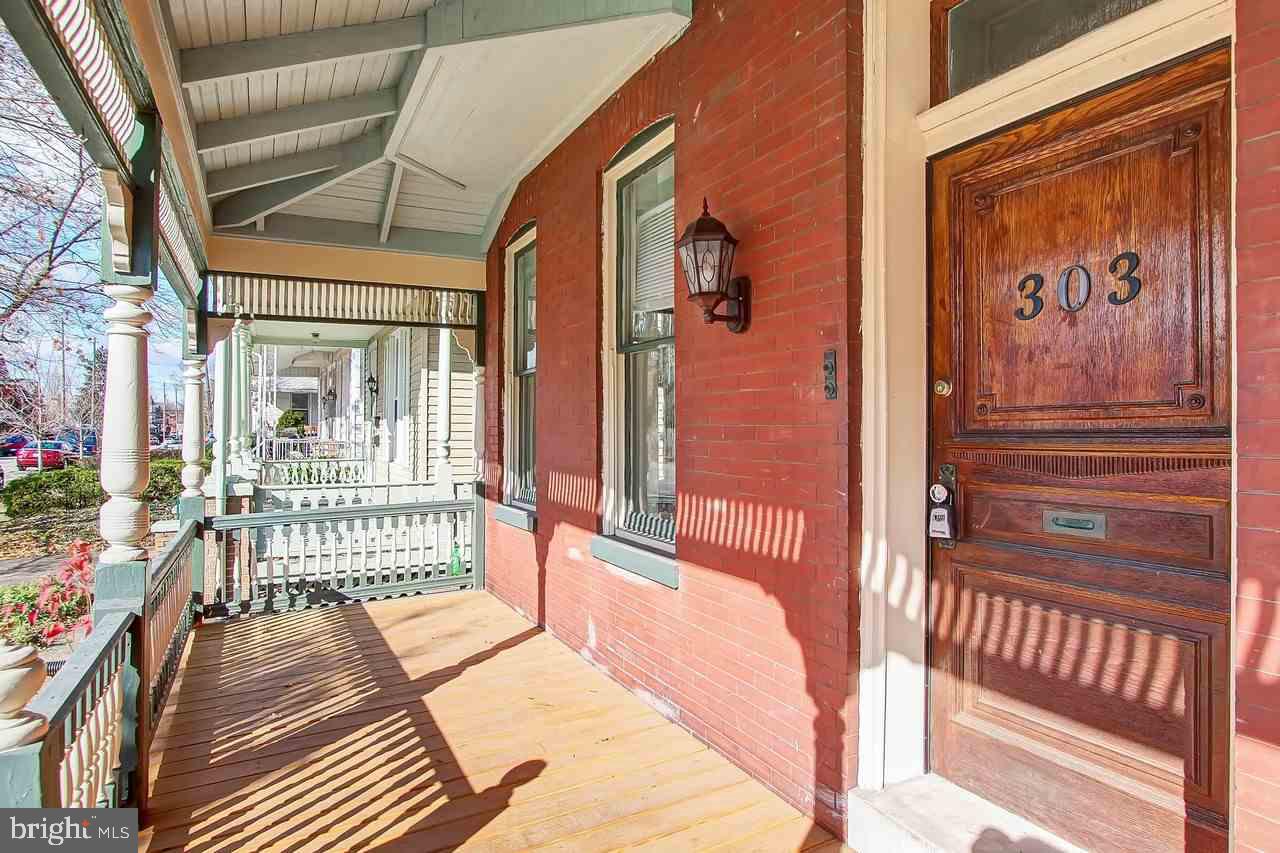 THE AVENUES - Residential