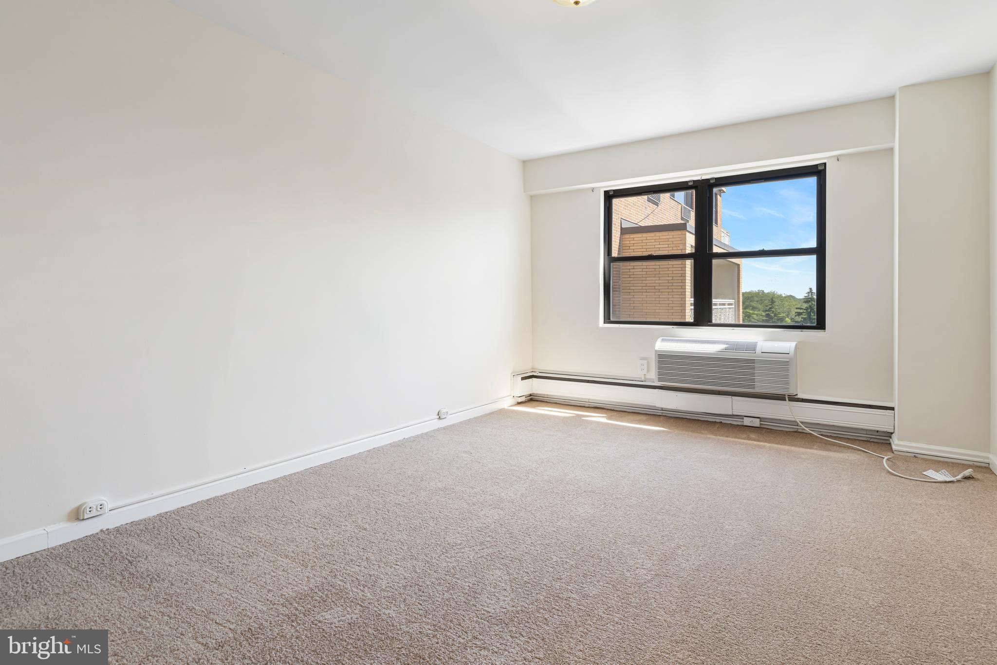 ELKINS PARK HOUSE - Residential