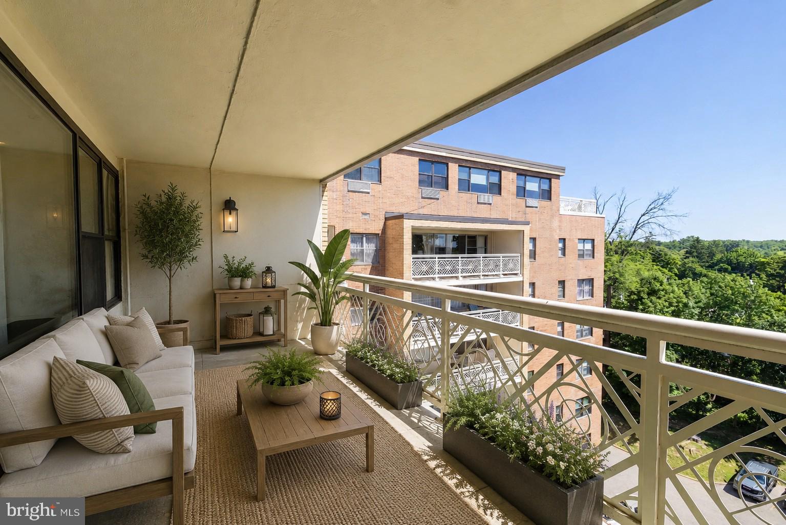 ELKINS PARK HOUSE - Residential