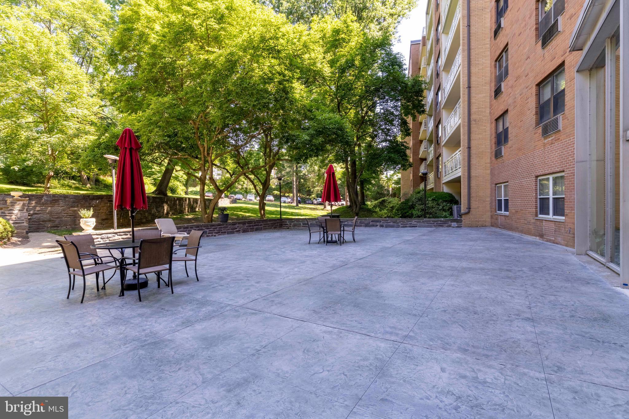 ELKINS PARK HOUSE - Residential