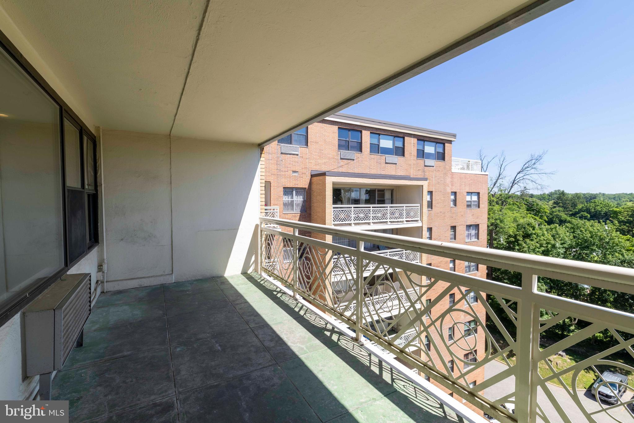 ELKINS PARK HOUSE - Residential