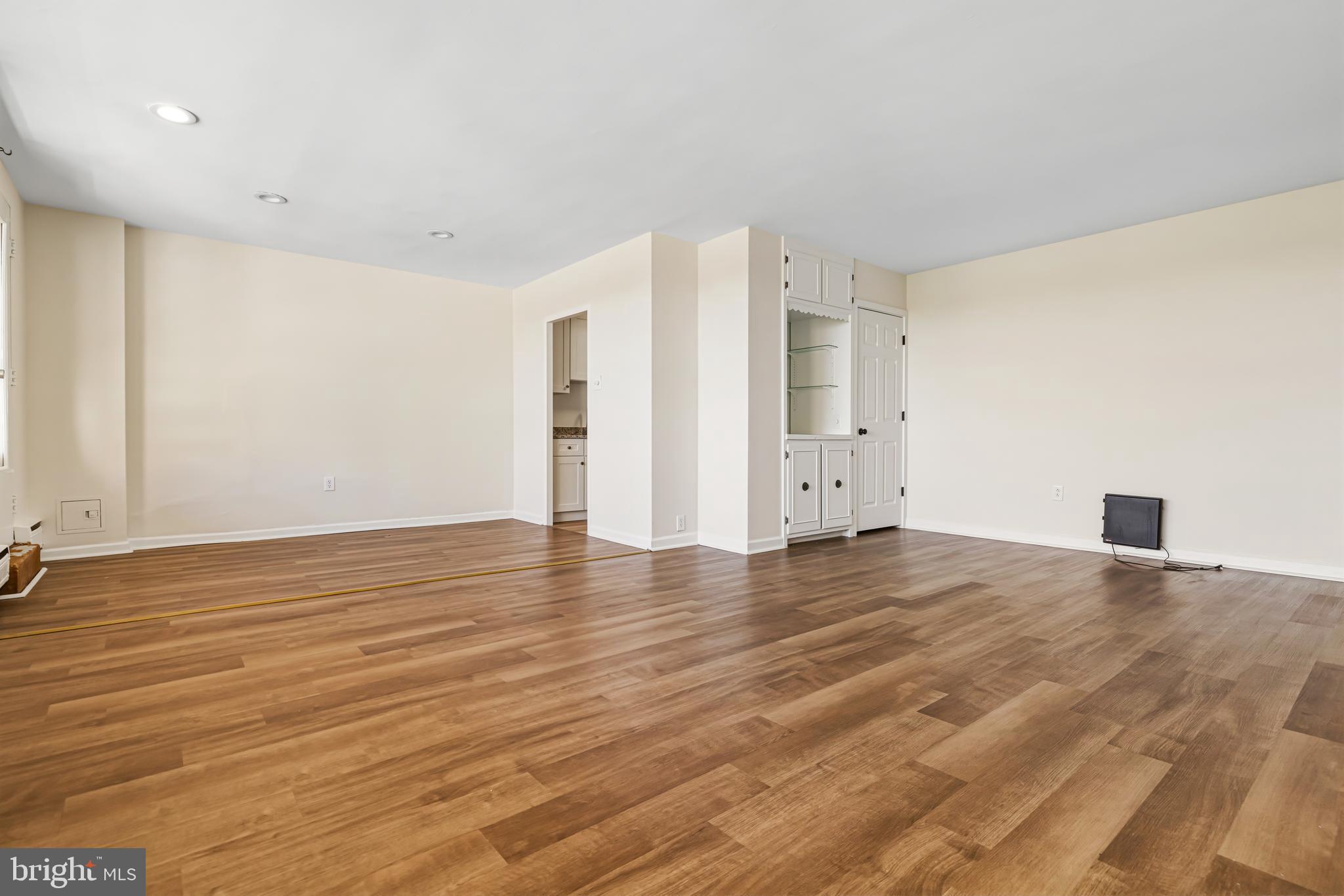 ELKINS PARK HOUSE - Residential