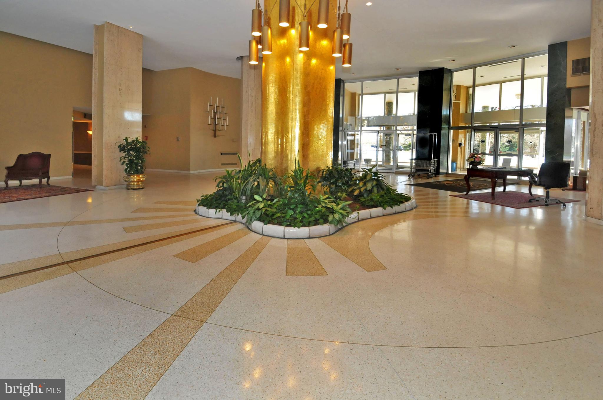 ELKINS PARK HOUSE - Residential