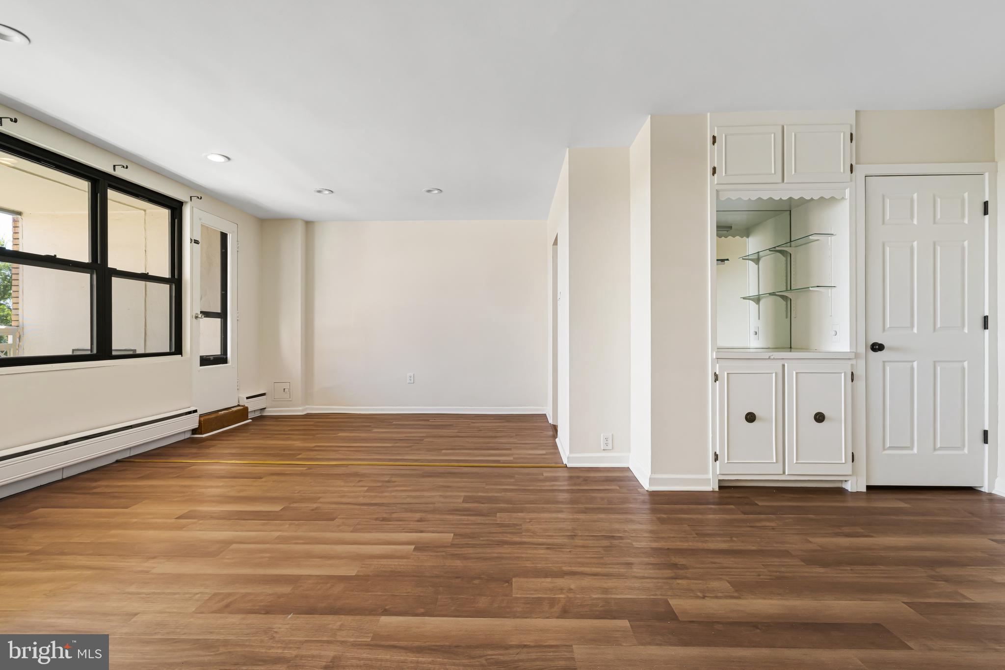 ELKINS PARK HOUSE - Residential
