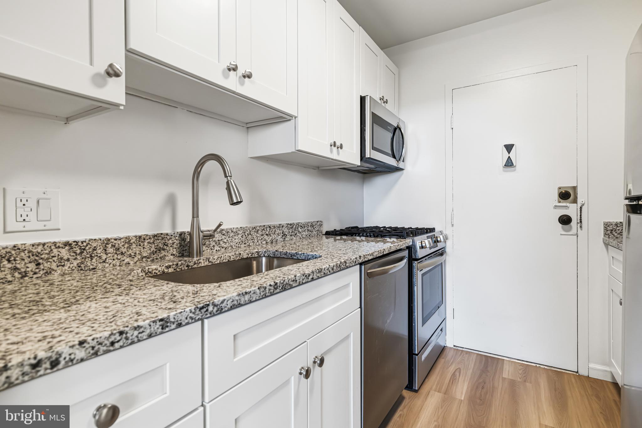 ELKINS PARK HOUSE - Residential