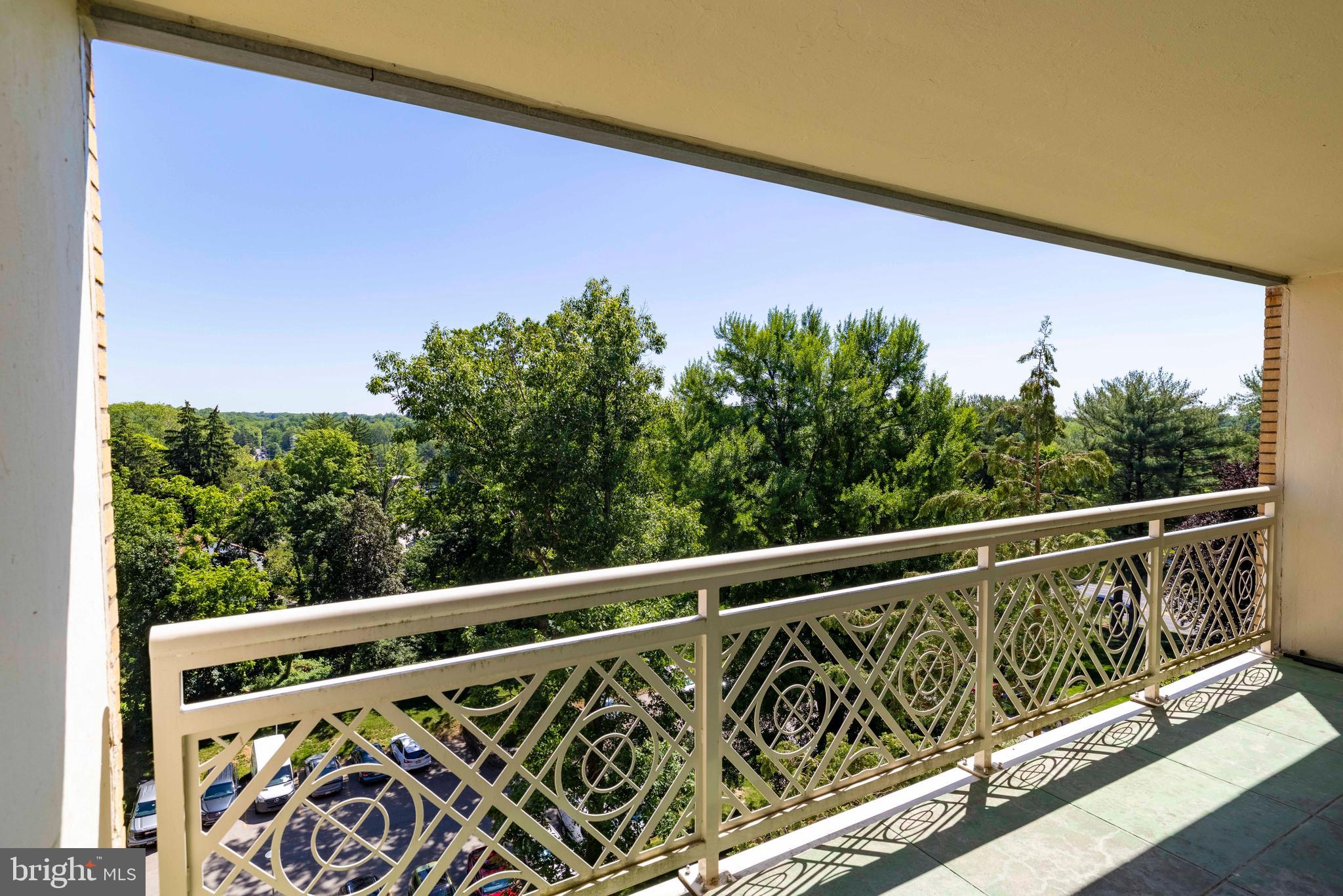 ELKINS PARK HOUSE - Residential