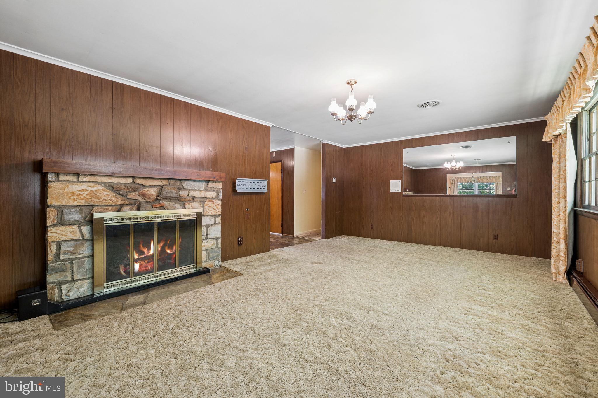 BULL RUN MOUNTAIN ESTATE - Residential