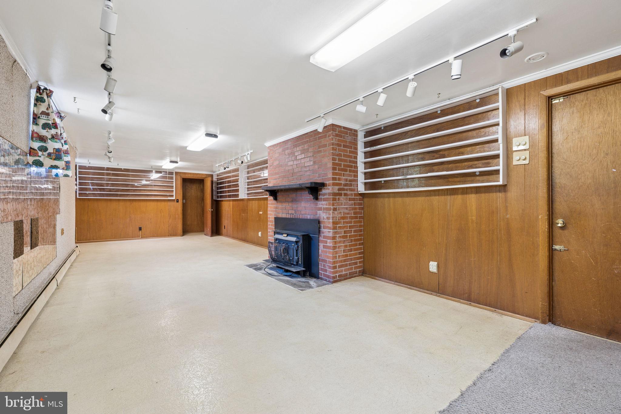 BULL RUN MOUNTAIN ESTATE - Residential