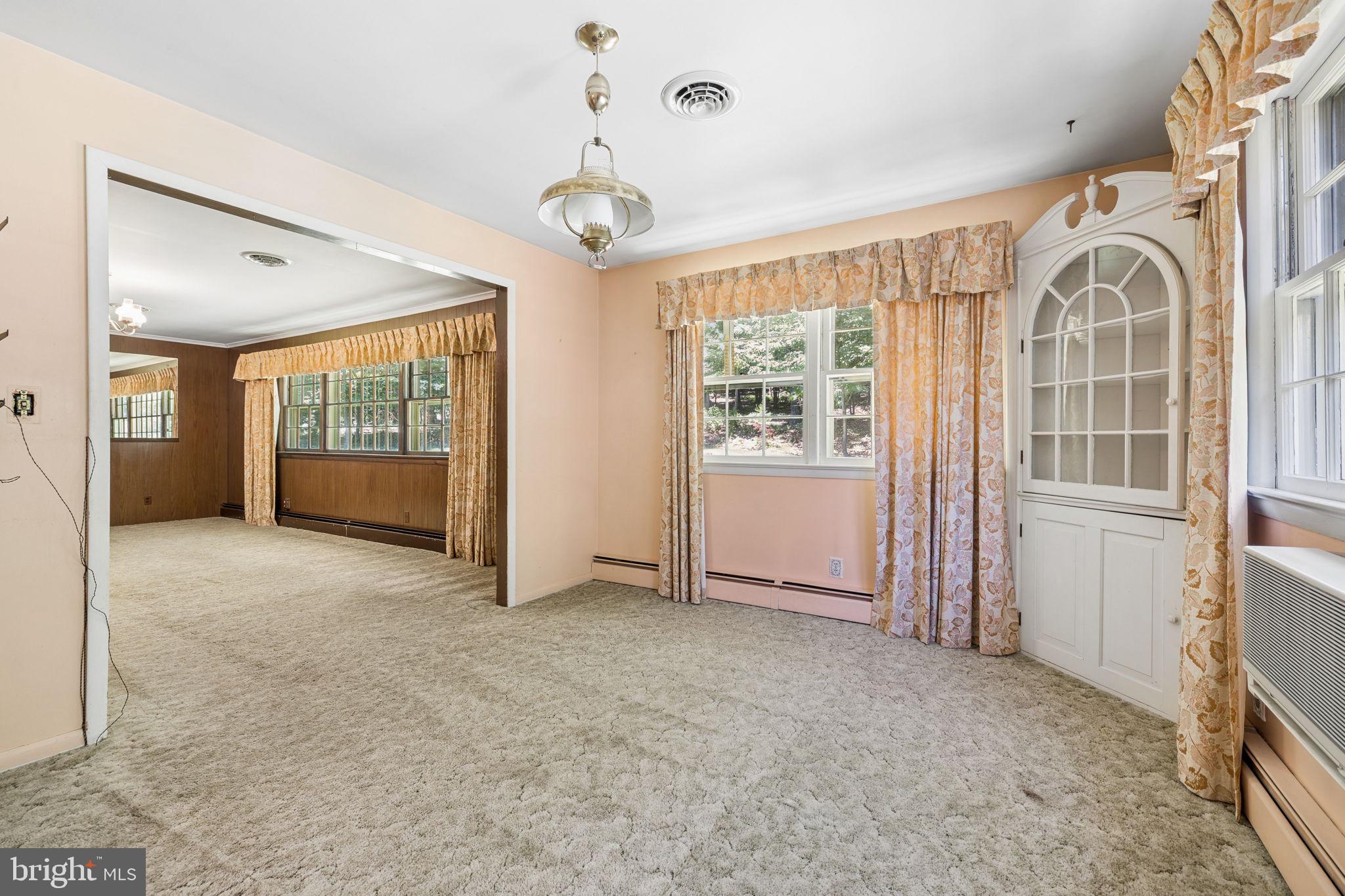 BULL RUN MOUNTAIN ESTATE - Residential
