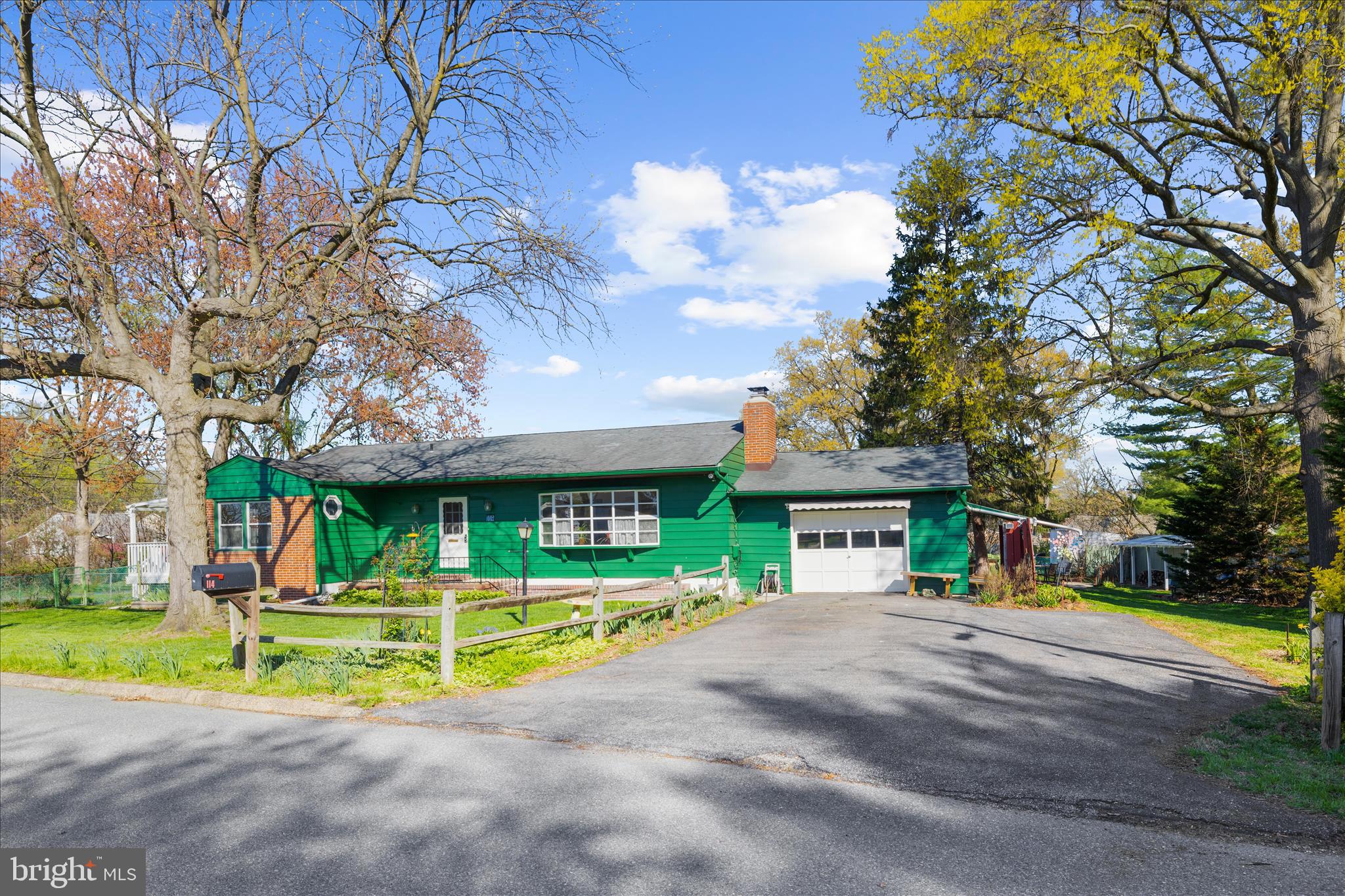 GARLAND - Residential