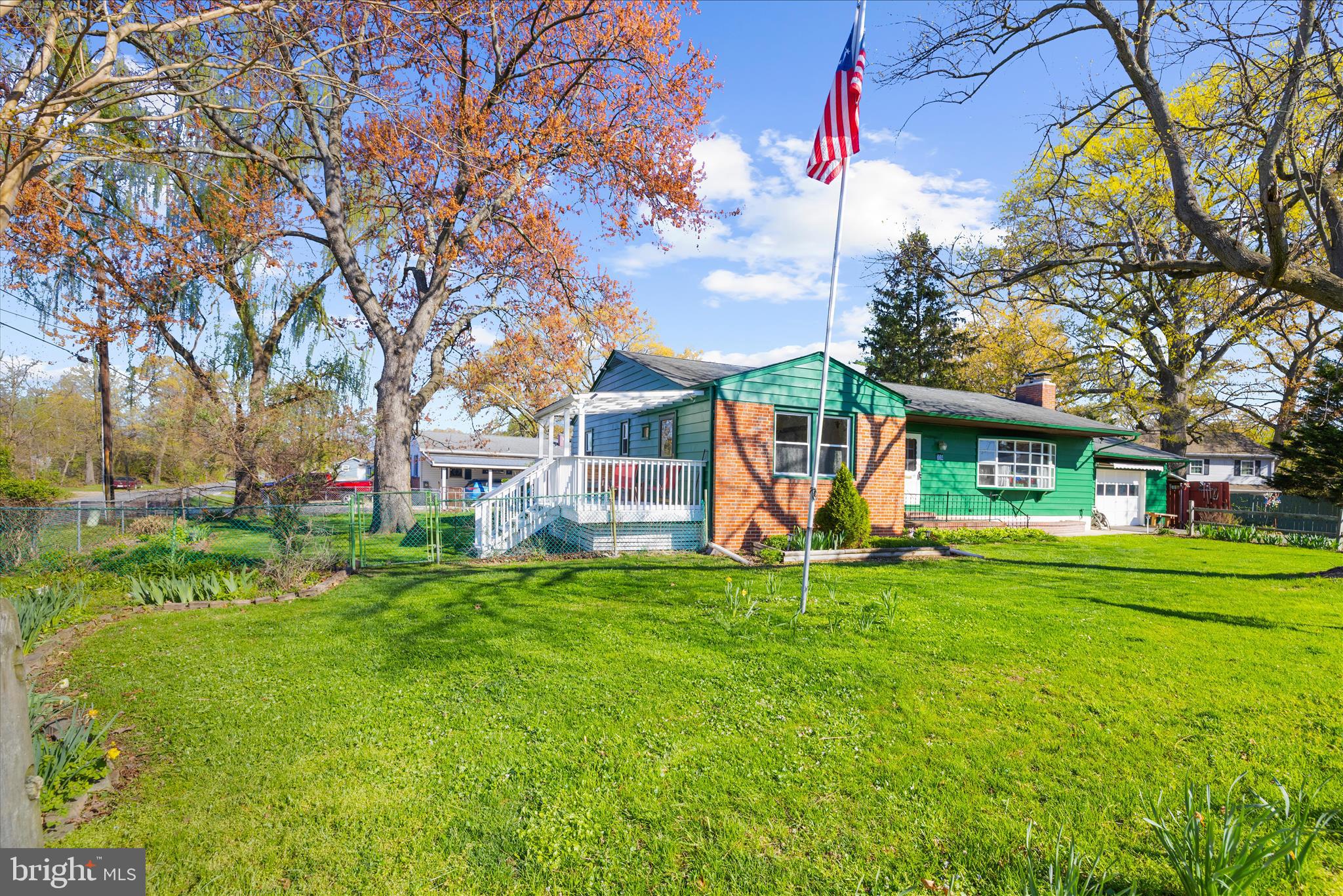 GARLAND - Residential