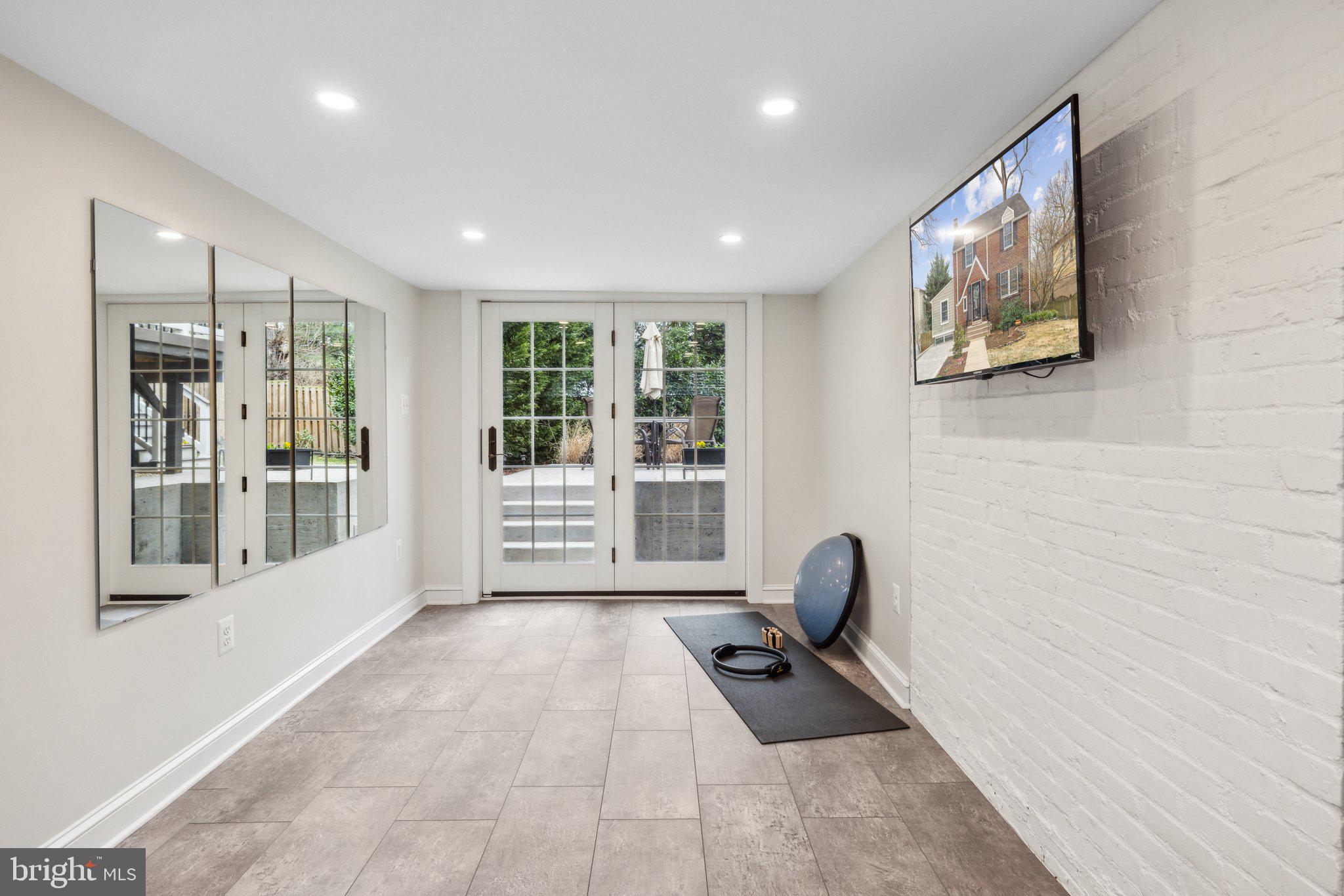 ASHTON HEIGHTS - Residential