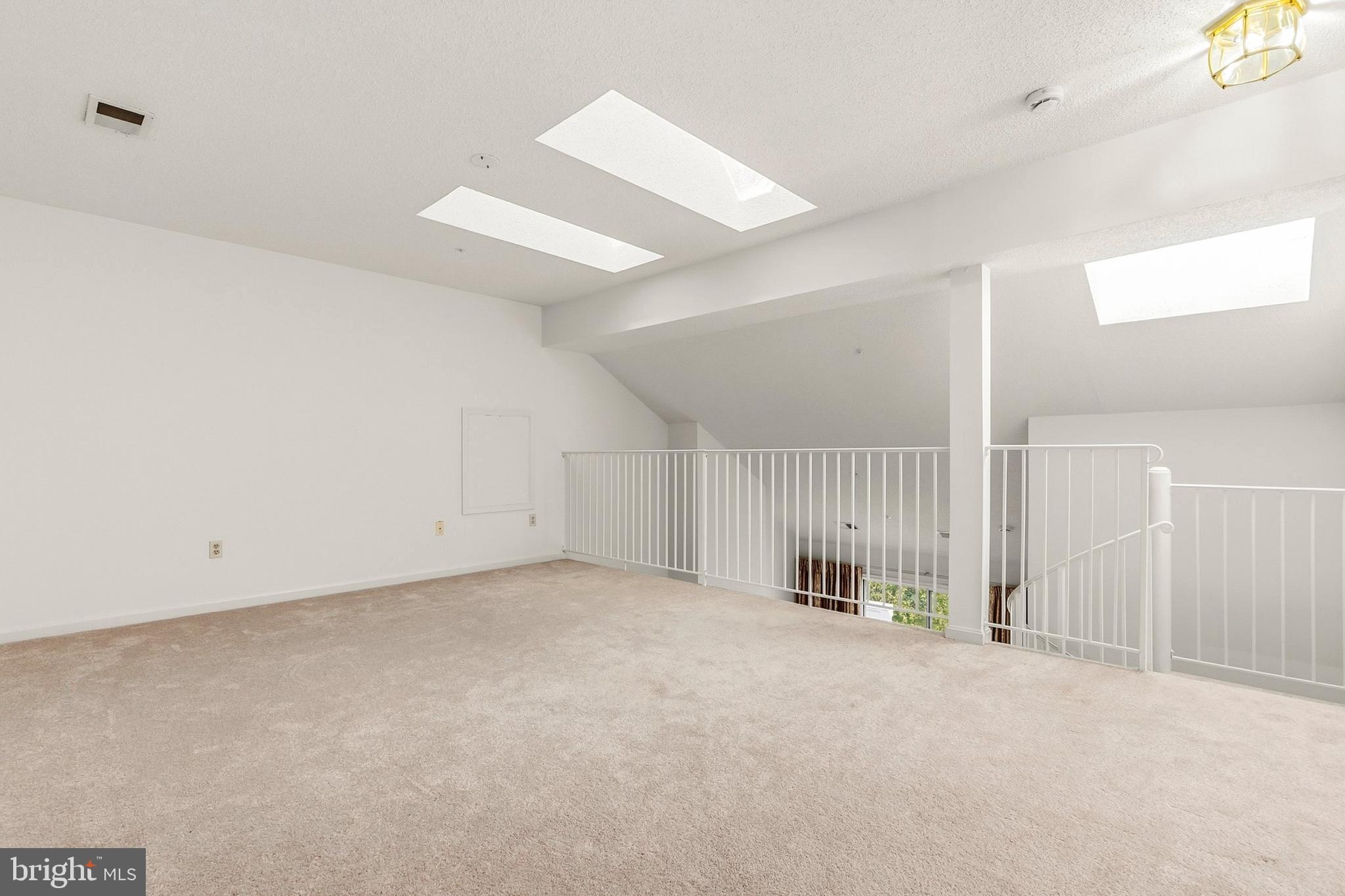 DECOVERLY - Residential
