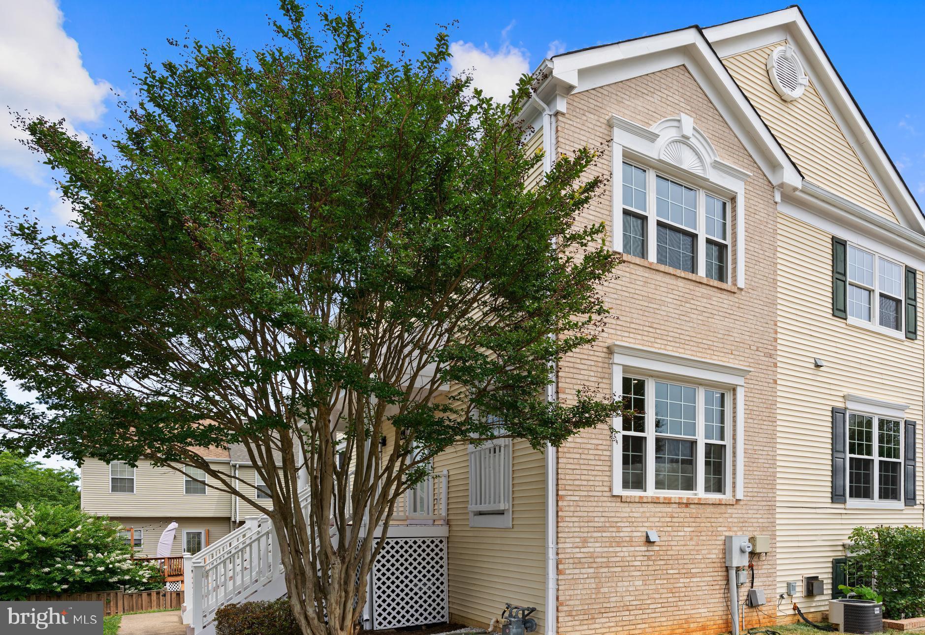 SOUTHLAKE AT MONTCLAIR - Residential