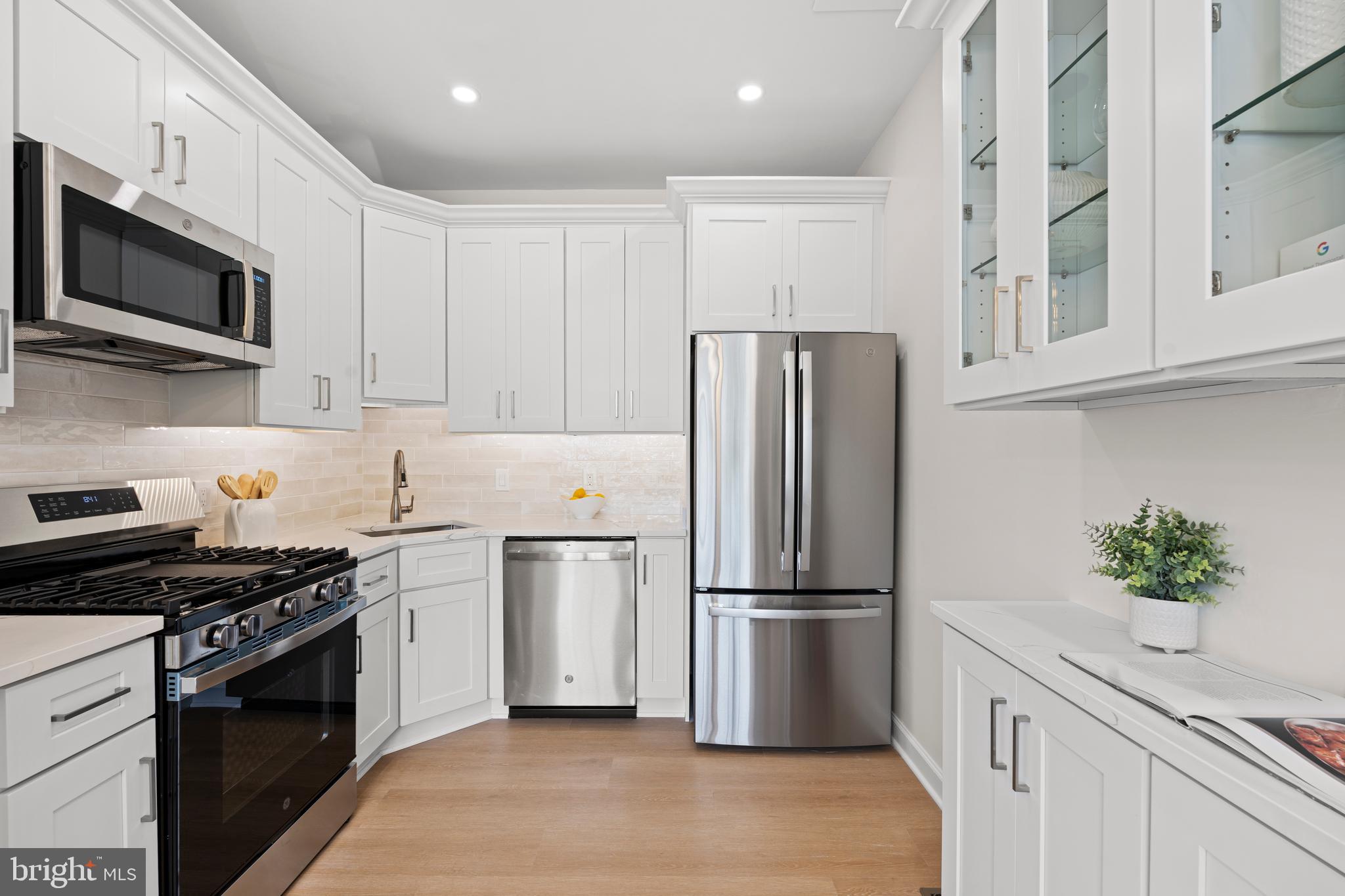 SOUTHLAKE AT MONTCLAIR - Residential