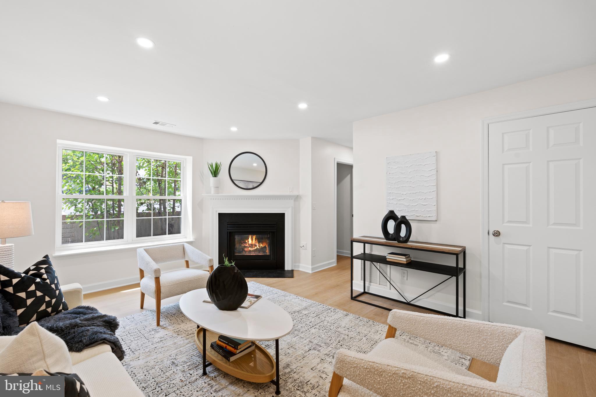 SOUTHLAKE AT MONTCLAIR - Residential
