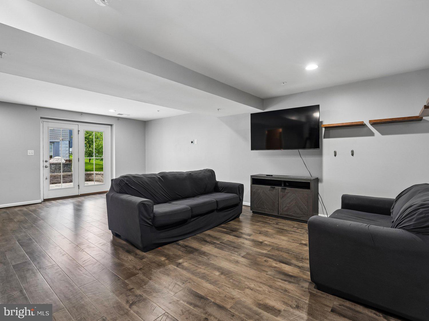 POTOMAC SHORES - Residential
