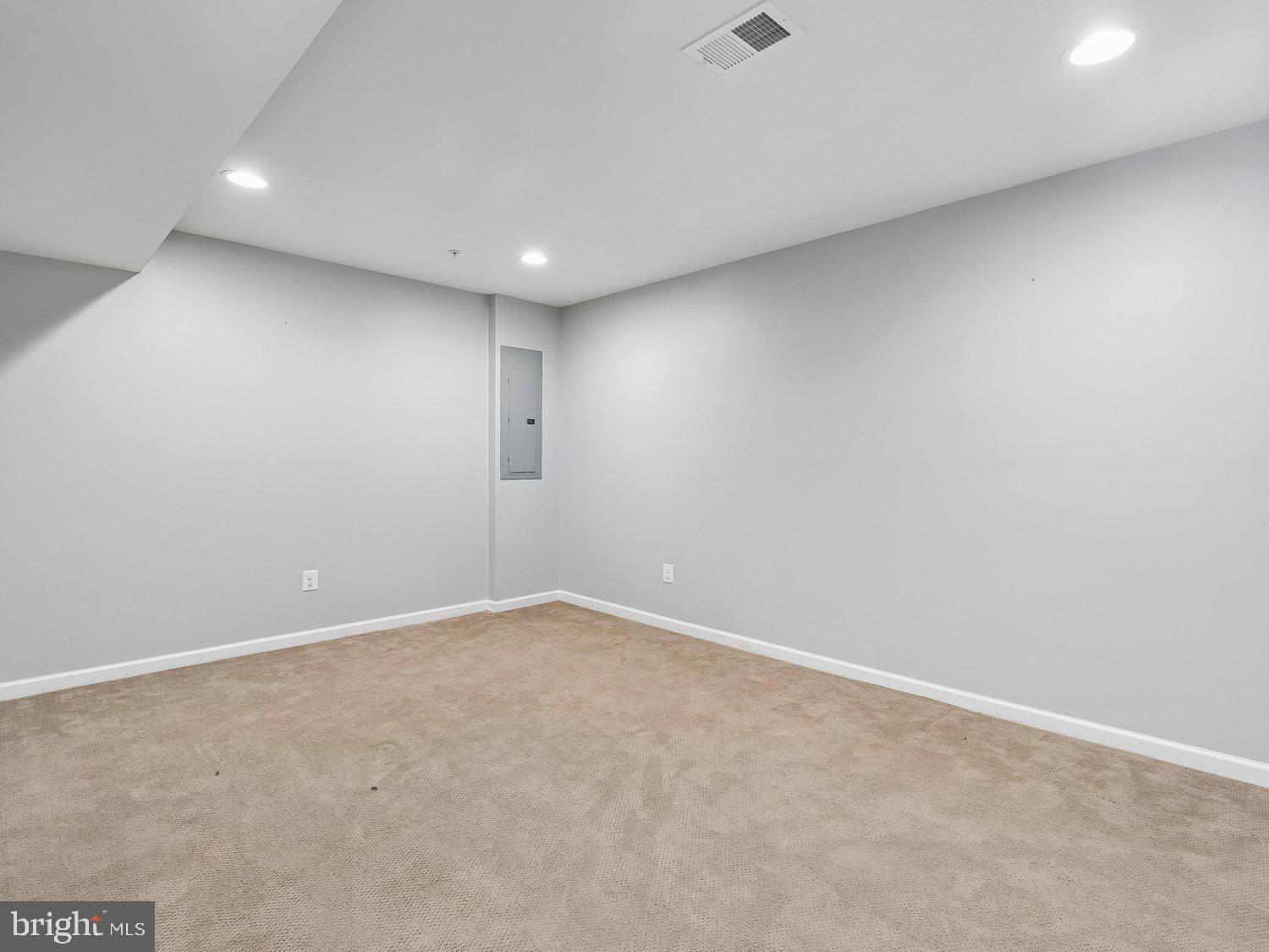 POTOMAC SHORES - Residential