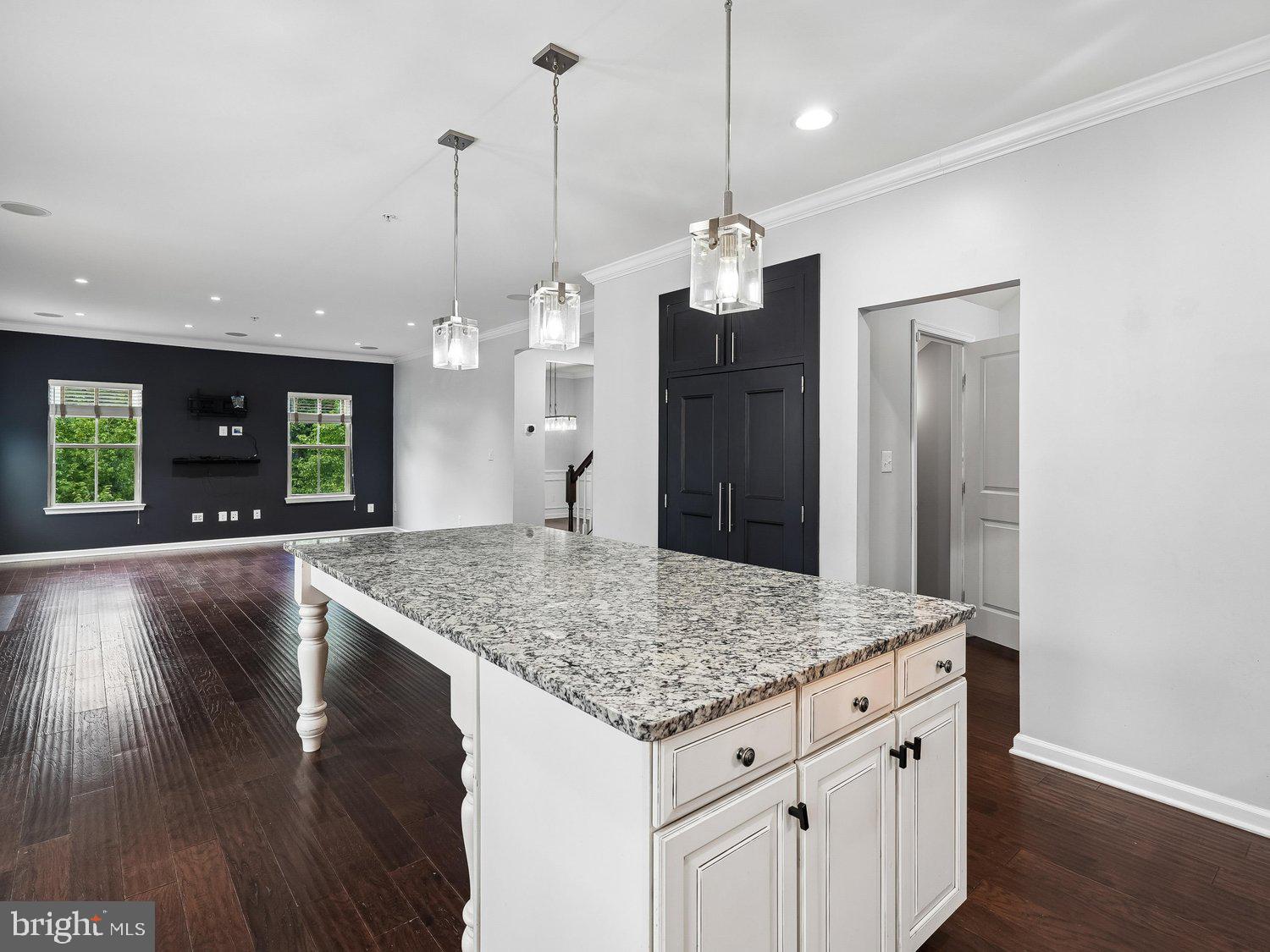 POTOMAC SHORES - Residential