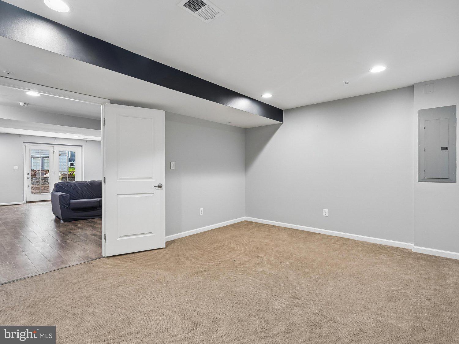 POTOMAC SHORES - Residential