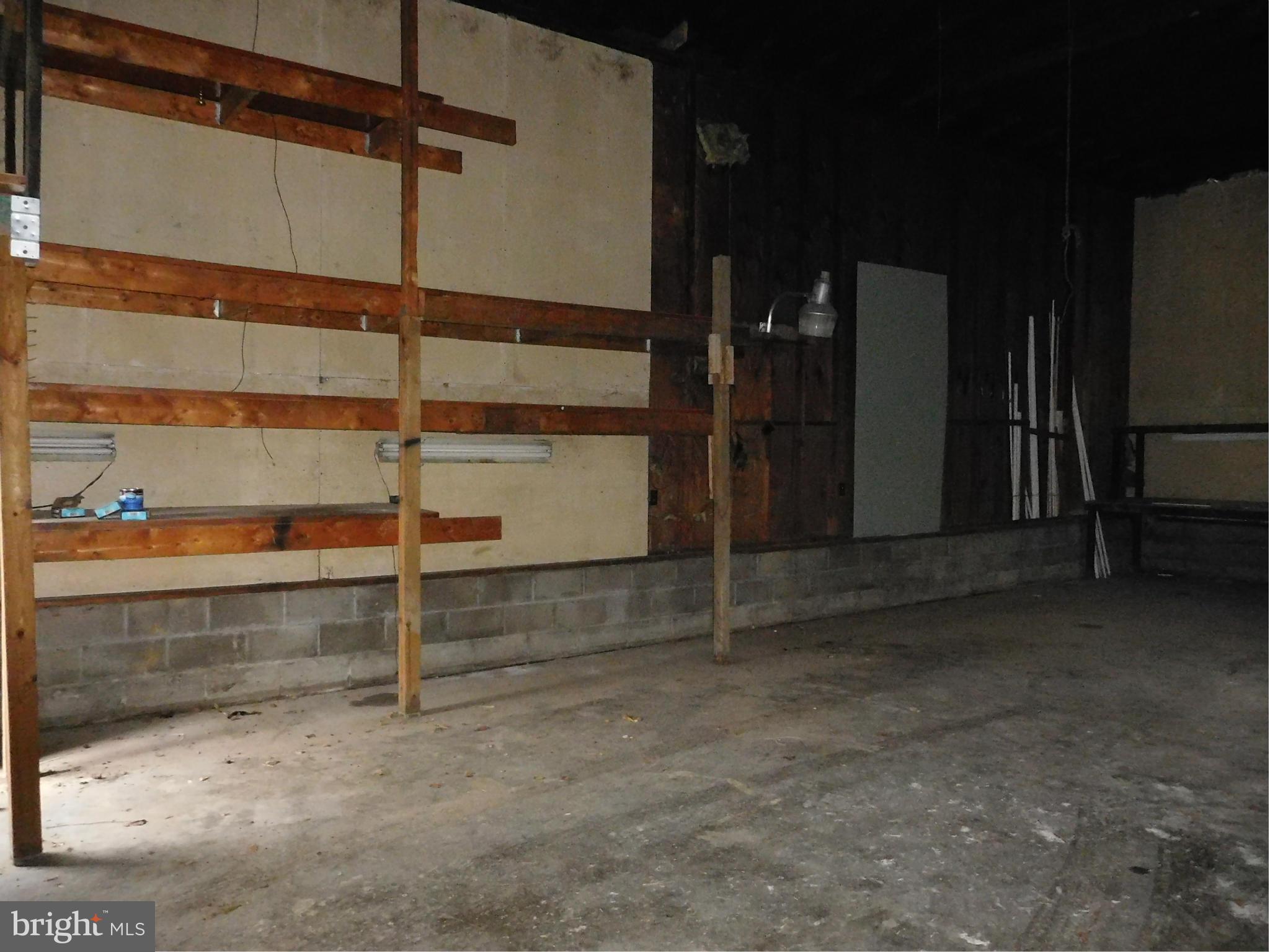 WHITE MARSH - Commercial Lease