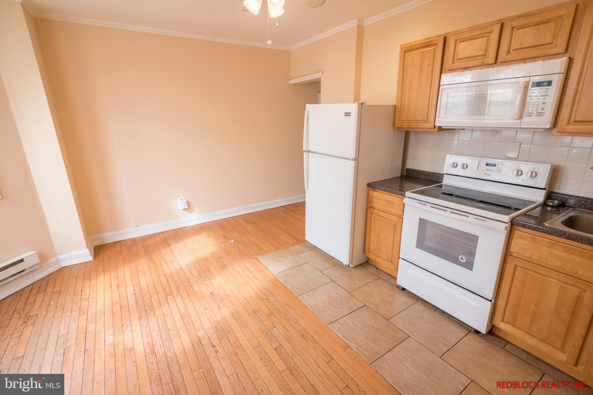 WEST OAK LANE - Residential Lease