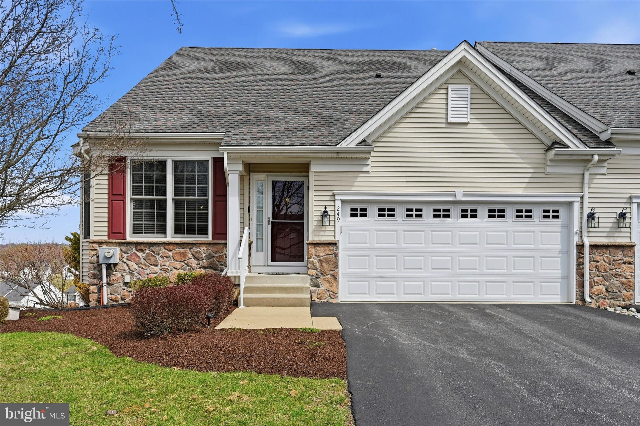 VILLAGES AT HILLVIEW - Residential