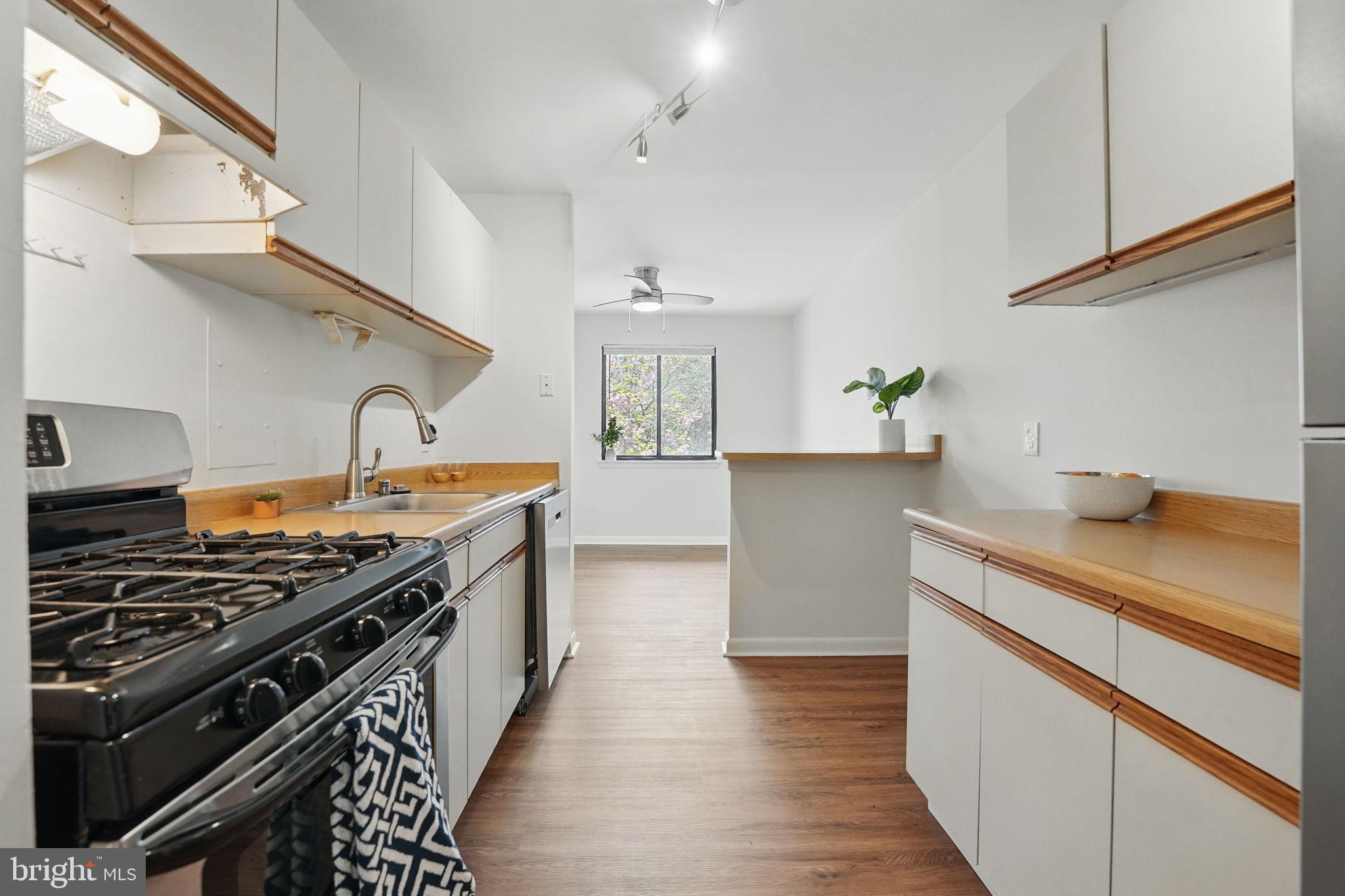DOVER PARK - Residential